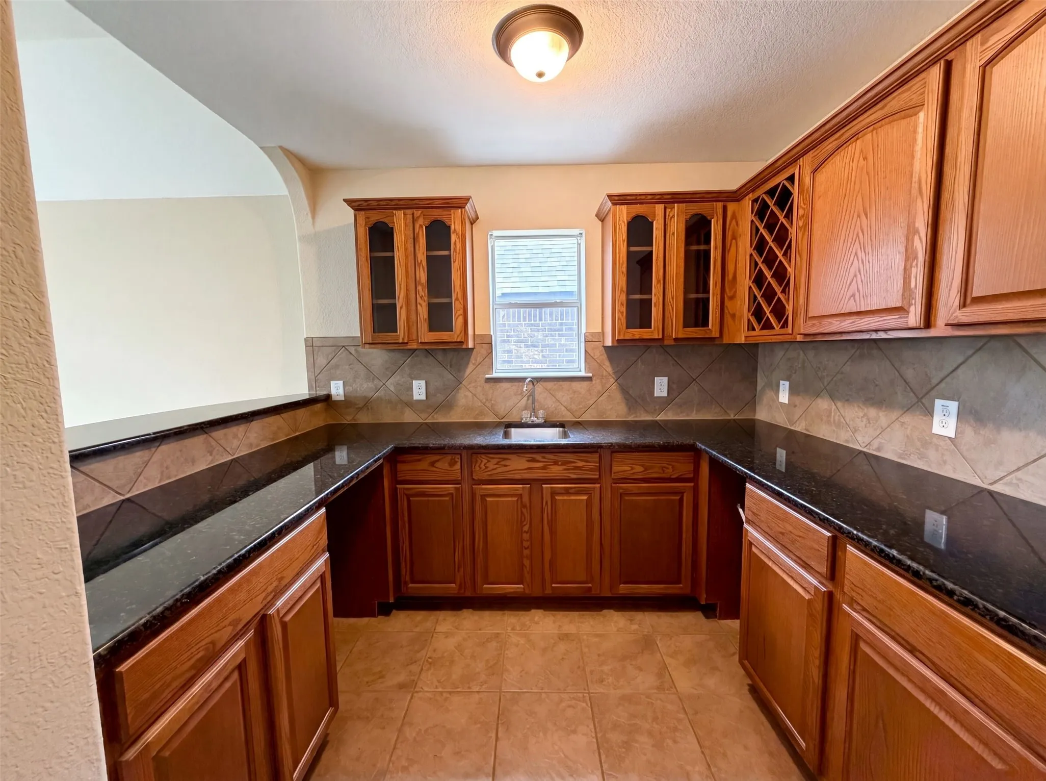 Single Family Residence For Sale in Tarrant County , 8613 Sunwood Court, Fort Worth, Texas 76123, 5 Bedroom, 4 Bathroom, 2 Garage spaces, 4,824 Sqft, built in 2007, mls#21310225, Real Estate Agent in Fort Worth, Homes For Sale in Tarrant county, Homes For Sale in Fort Worth, Realtor in Fort Worth Texas, Real Estate Brokerage Independent Realty Texas, Luminita Cordes Realtor