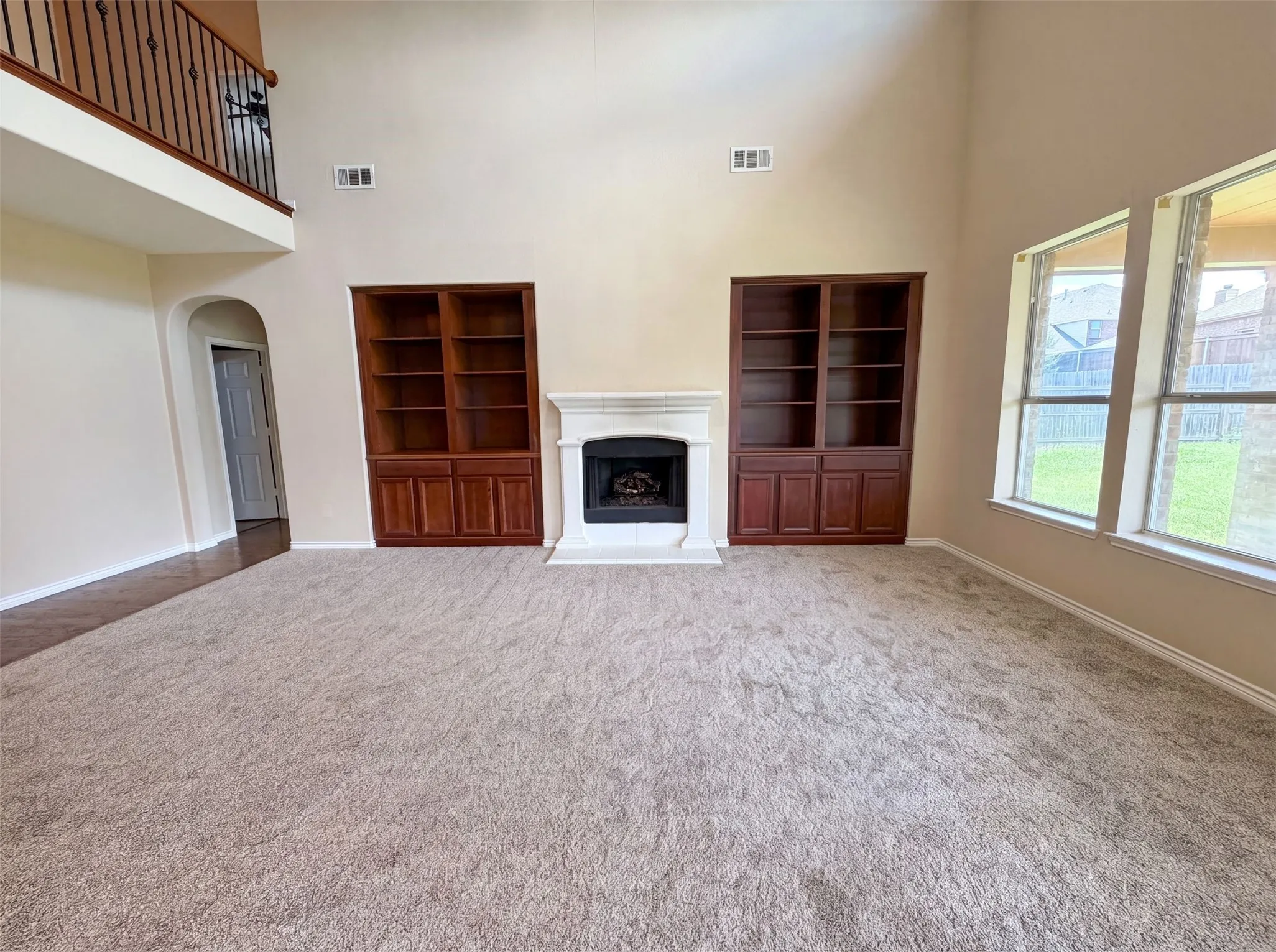 Single Family Residence For Sale in Tarrant County , 8613 Sunwood Court, Fort Worth, Texas 76123, 5 Bedroom, 4 Bathroom, 2 Garage spaces, 4,824 Sqft, built in 2007, mls#21310225, Real Estate Agent in Fort Worth, Homes For Sale in Tarrant county, Homes For Sale in Fort Worth, Realtor in Fort Worth Texas, Real Estate Brokerage Independent Realty Texas, Luminita Cordes Realtor