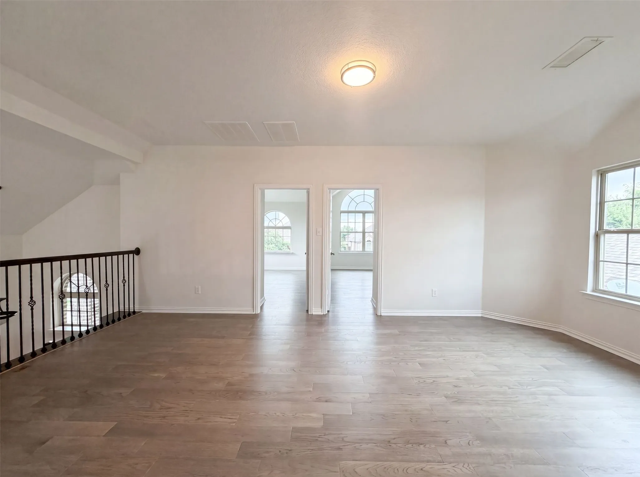 Single Family Residence For Sale in Collin County , 1421 Caruth Lane, Celina, Texas 75009, 5 Bedroom, 3 Bathroom, 2 Garage spaces, 2,560 Sqft, built in 2014, mls#21310222, Real Estate Agent in Celina, Homes For Sale in Collin county, Homes For Sale in Celina, Realtor in Celina Texas, Real Estate Brokerage Independent Realty Texas, Luminita Cordes Realtor