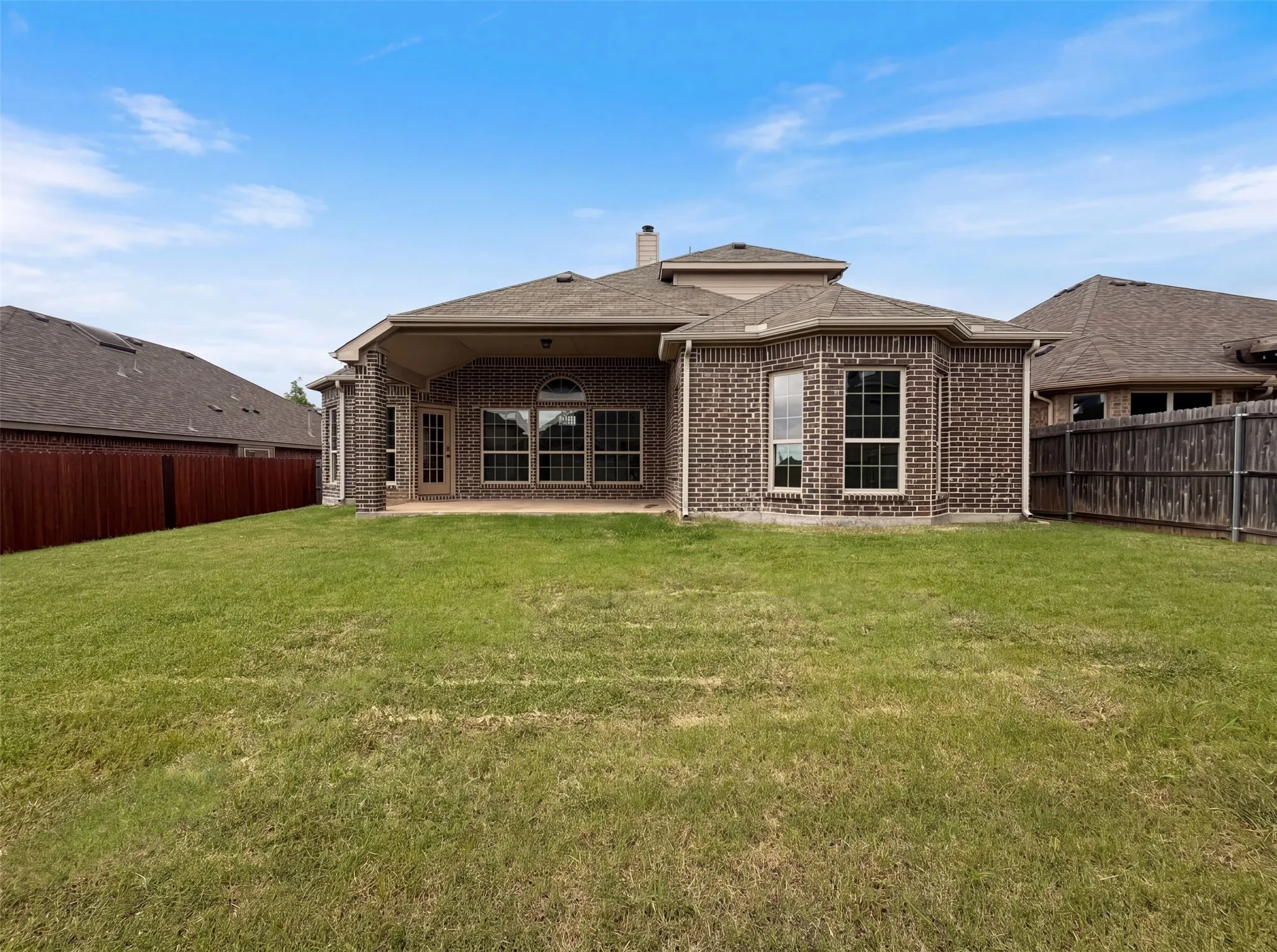 Single Family Residence For Sale in Collin County , 1421 Caruth Lane, Celina, Texas 75009, 5 Bedroom, 3 Bathroom, 2 Garage spaces, 2,560 Sqft, built in 2014, mls#21310222, Real Estate Agent in Celina, Homes For Sale in Collin county, Homes For Sale in Celina, Realtor in Celina Texas, Real Estate Brokerage Independent Realty Texas, Luminita Cordes Realtor