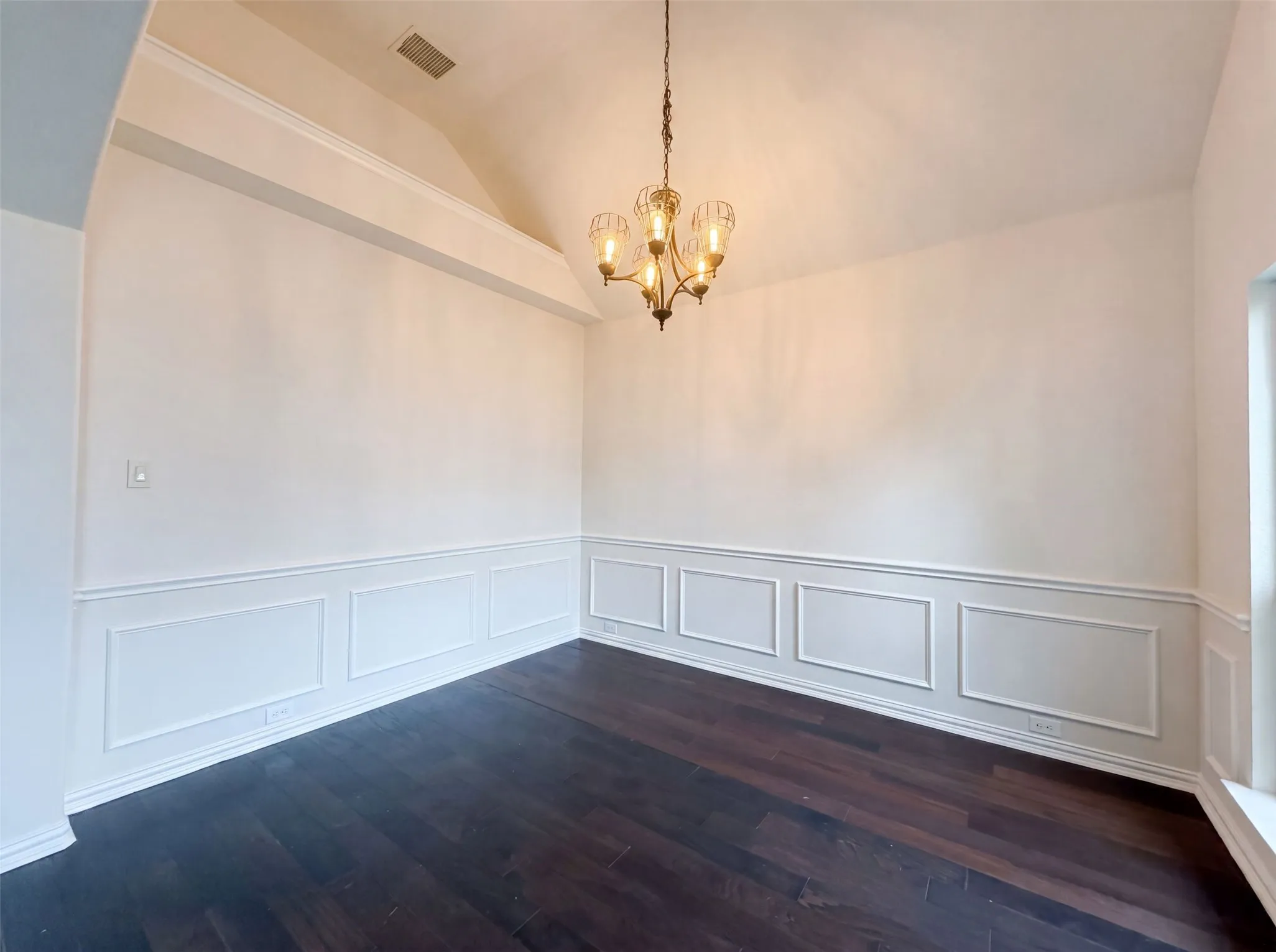 Single Family Residence For Sale in Collin County , 1421 Caruth Lane, Celina, Texas 75009, 5 Bedroom, 3 Bathroom, 2 Garage spaces, 2,560 Sqft, built in 2014, mls#21310222, Real Estate Agent in Celina, Homes For Sale in Collin county, Homes For Sale in Celina, Realtor in Celina Texas, Real Estate Brokerage Independent Realty Texas, Luminita Cordes Realtor