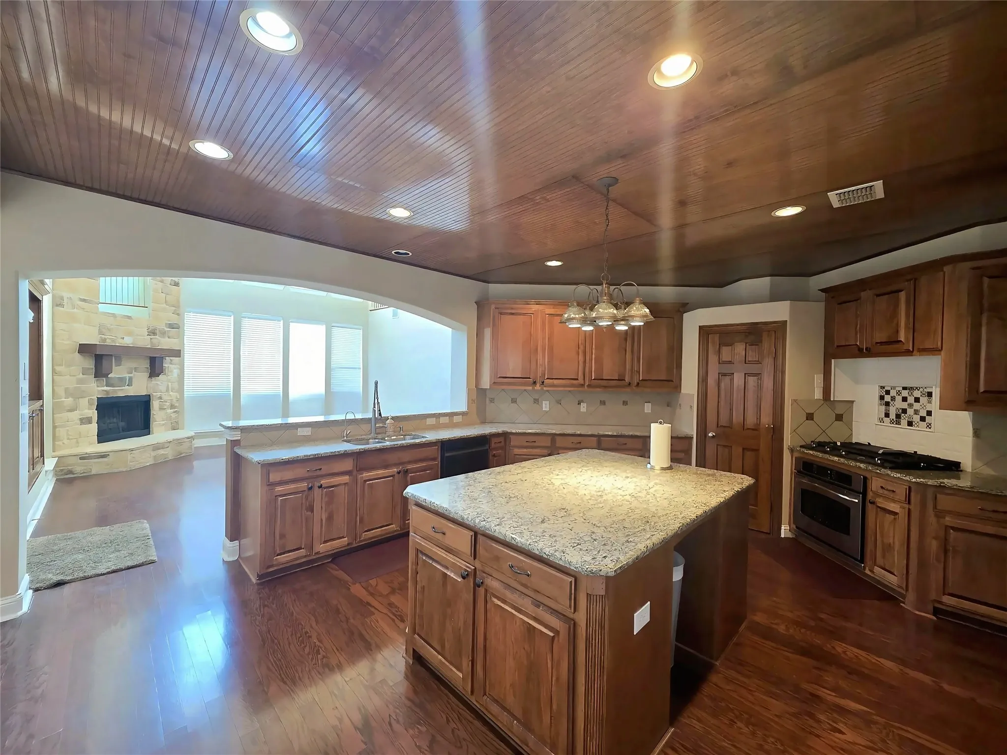 Single Family Residence For Rent in Dallas County , 6814 Indian Meadow Court, Sachse, Texas 75048, 4 Bedroom, 3 Bathroom, 2 Garage spaces, 3,214 Sqft, built in 2005, mls#21301992, Real Estate Agent in Sachse, Homes For Rent in Dallas county, Homes For Rent in Sachse, Realtor in Sachse Texas, Real Estate Brokerage Independent Realty Texas, Luminita Cordes Realtor