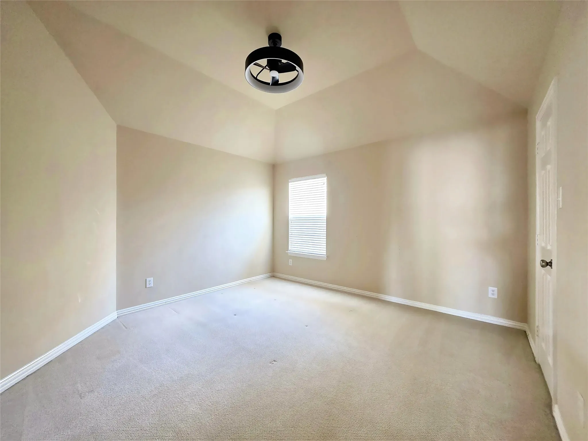 Single Family Residence For Rent in Dallas County , 6814 Indian Meadow Court, Sachse, Texas 75048, 4 Bedroom, 3 Bathroom, 2 Garage spaces, 3,214 Sqft, built in 2005, mls#21301992, Real Estate Agent in Sachse, Homes For Rent in Dallas county, Homes For Rent in Sachse, Realtor in Sachse Texas, Real Estate Brokerage Independent Realty Texas, Luminita Cordes Realtor