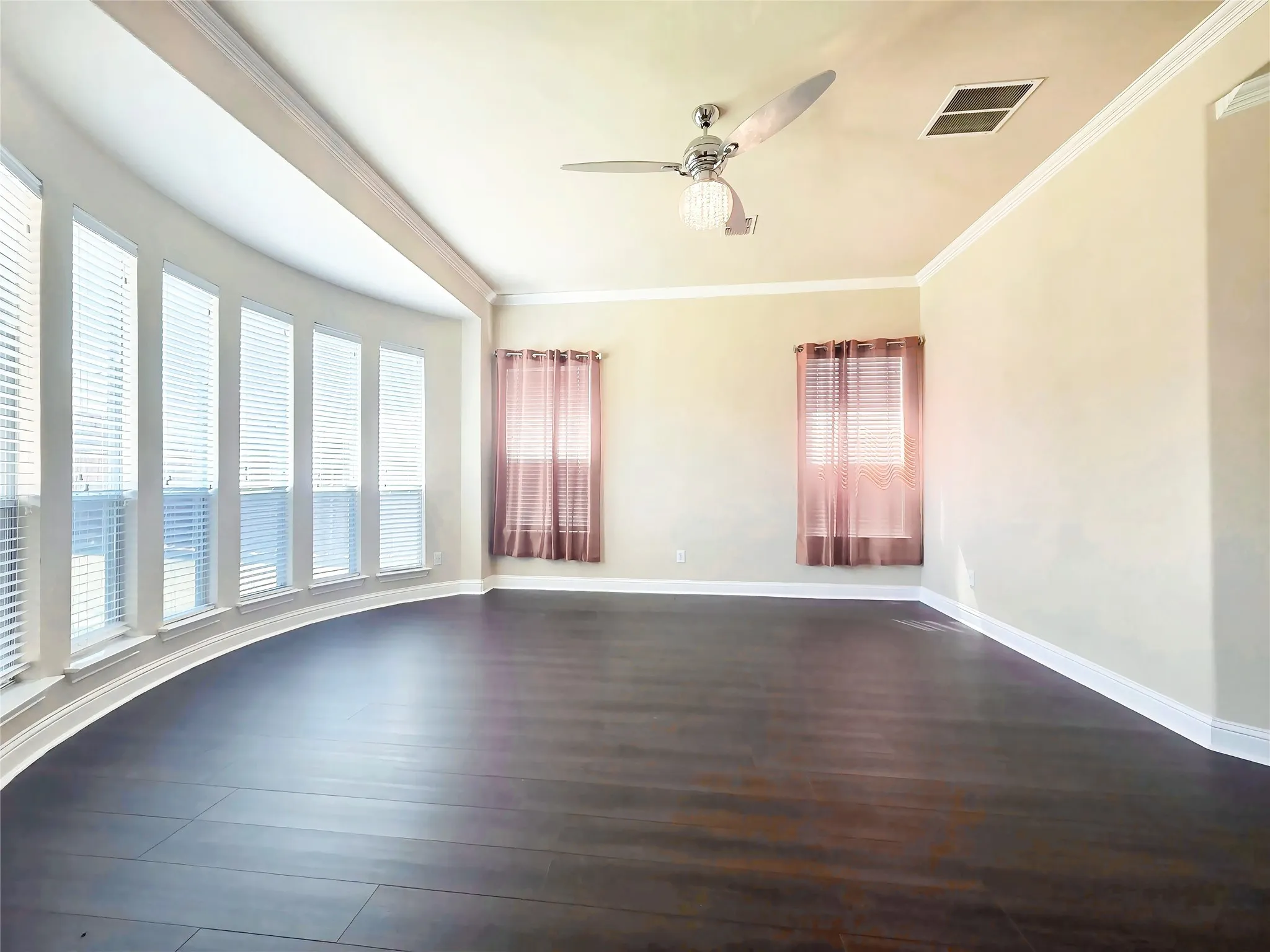 Single Family Residence For Rent in Dallas County , 6814 Indian Meadow Court, Sachse, Texas 75048, 4 Bedroom, 3 Bathroom, 2 Garage spaces, 3,214 Sqft, built in 2005, mls#21301992, Real Estate Agent in Sachse, Homes For Rent in Dallas county, Homes For Rent in Sachse, Realtor in Sachse Texas, Real Estate Brokerage Independent Realty Texas, Luminita Cordes Realtor