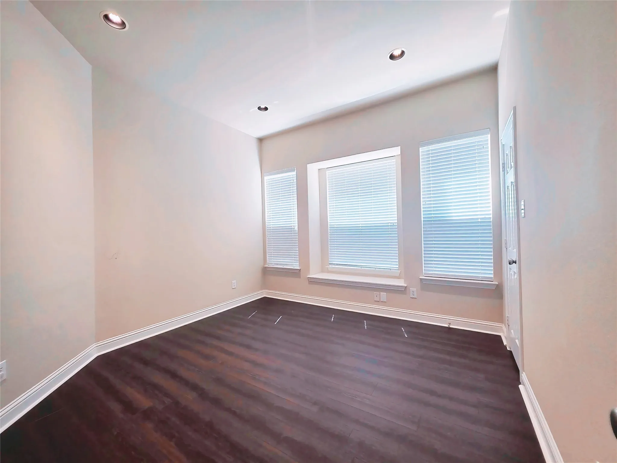 Single Family Residence For Rent in Dallas County , 6814 Indian Meadow Court, Sachse, Texas 75048, 4 Bedroom, 3 Bathroom, 2 Garage spaces, 3,214 Sqft, built in 2005, mls#21301992, Real Estate Agent in Sachse, Homes For Rent in Dallas county, Homes For Rent in Sachse, Realtor in Sachse Texas, Real Estate Brokerage Independent Realty Texas, Luminita Cordes Realtor