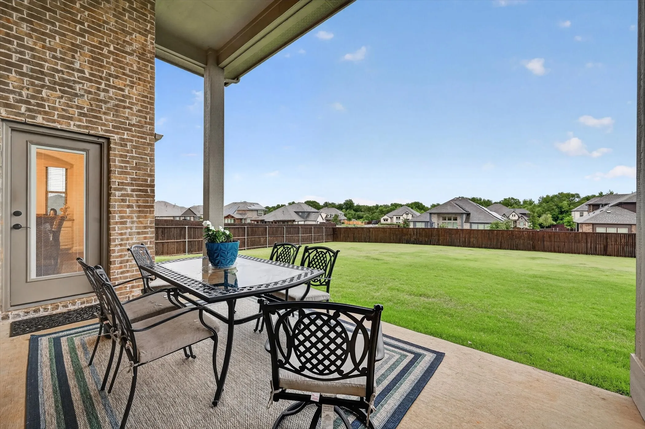 Single Family Residence For Sale in Denton County , 11601 Norcross Drive, Cross Roads, Texas 76227, 4 Bedroom, 4 Bathroom, 3 Garage spaces, 3,517 Sqft, built in 2020, mls#21308420, Real Estate Agent in Cross Roads, Homes For Sale in Denton county, Homes For Sale in Cross Roads, Realtor in Cross Roads Texas, Real Estate Brokerage Independent Realty Texas, Luminita Cordes Realtor