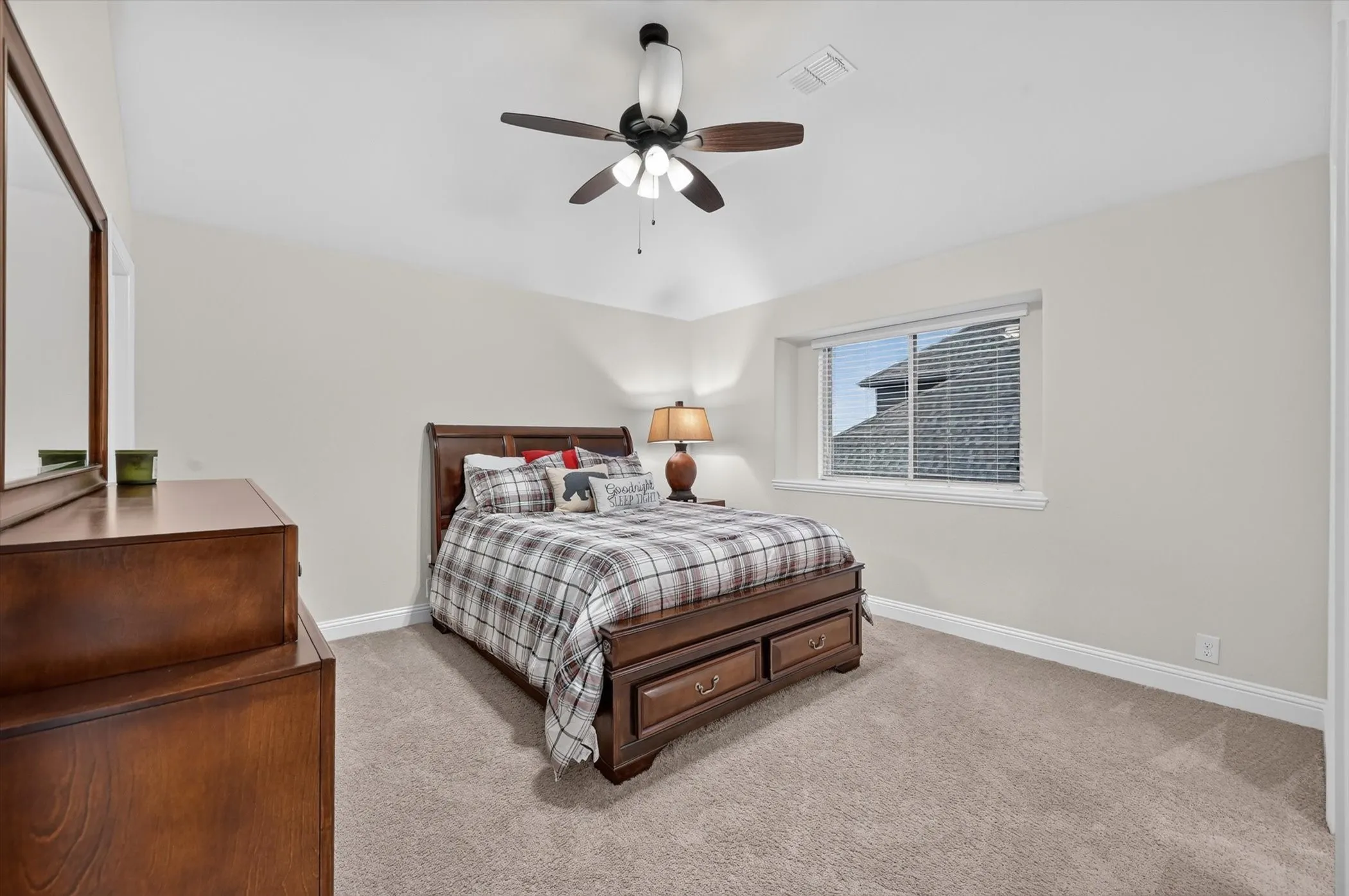 Single Family Residence For Sale in Denton County , 11601 Norcross Drive, Cross Roads, Texas 76227, 4 Bedroom, 4 Bathroom, 3 Garage spaces, 3,517 Sqft, built in 2020, mls#21308420, Real Estate Agent in Cross Roads, Homes For Sale in Denton county, Homes For Sale in Cross Roads, Realtor in Cross Roads Texas, Real Estate Brokerage Independent Realty Texas, Luminita Cordes Realtor