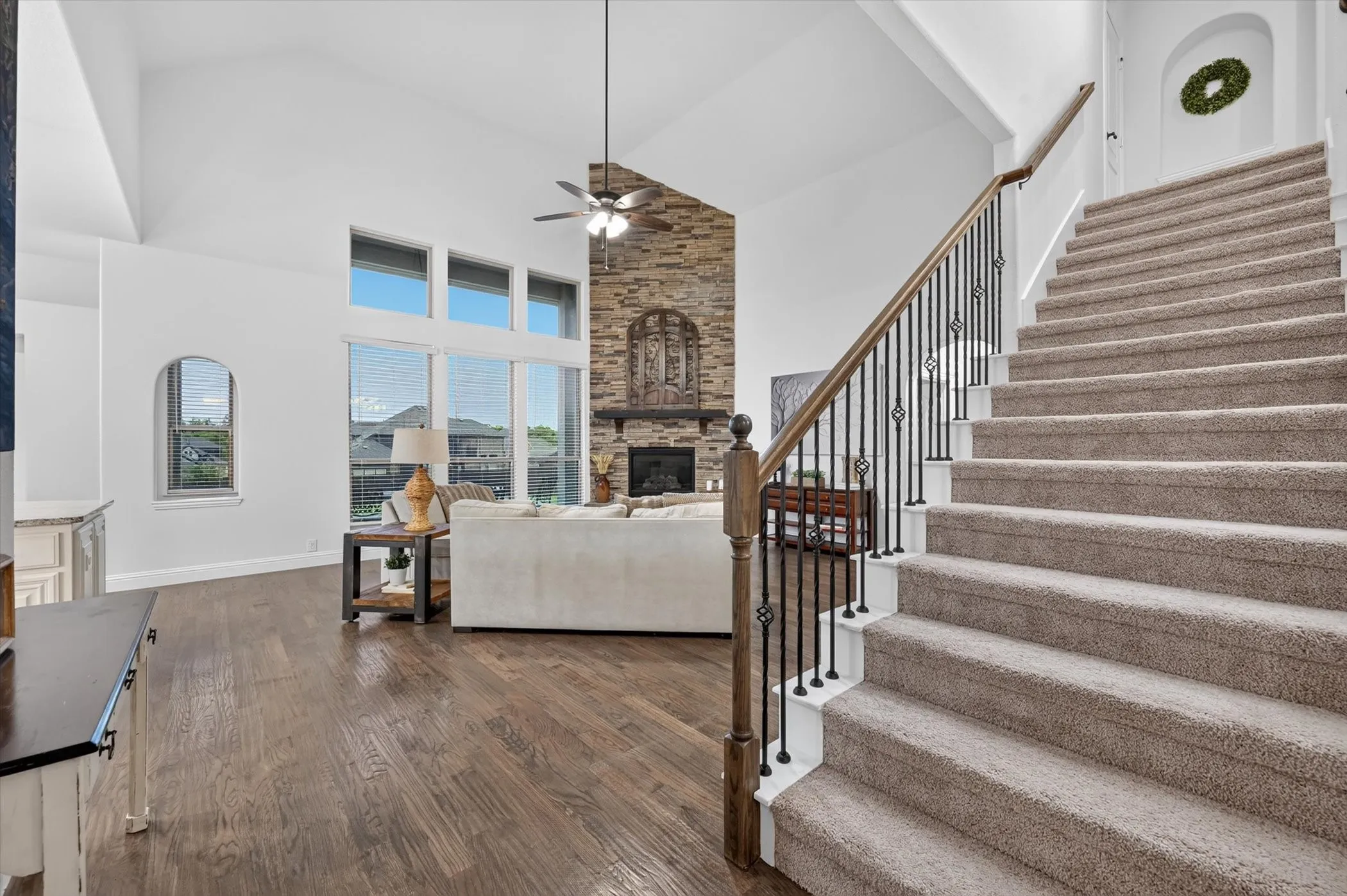 Single Family Residence For Sale in Denton County , 11601 Norcross Drive, Cross Roads, Texas 76227, 4 Bedroom, 4 Bathroom, 3 Garage spaces, 3,517 Sqft, built in 2020, mls#21308420, Real Estate Agent in Cross Roads, Homes For Sale in Denton county, Homes For Sale in Cross Roads, Realtor in Cross Roads Texas, Real Estate Brokerage Independent Realty Texas, Luminita Cordes Realtor
