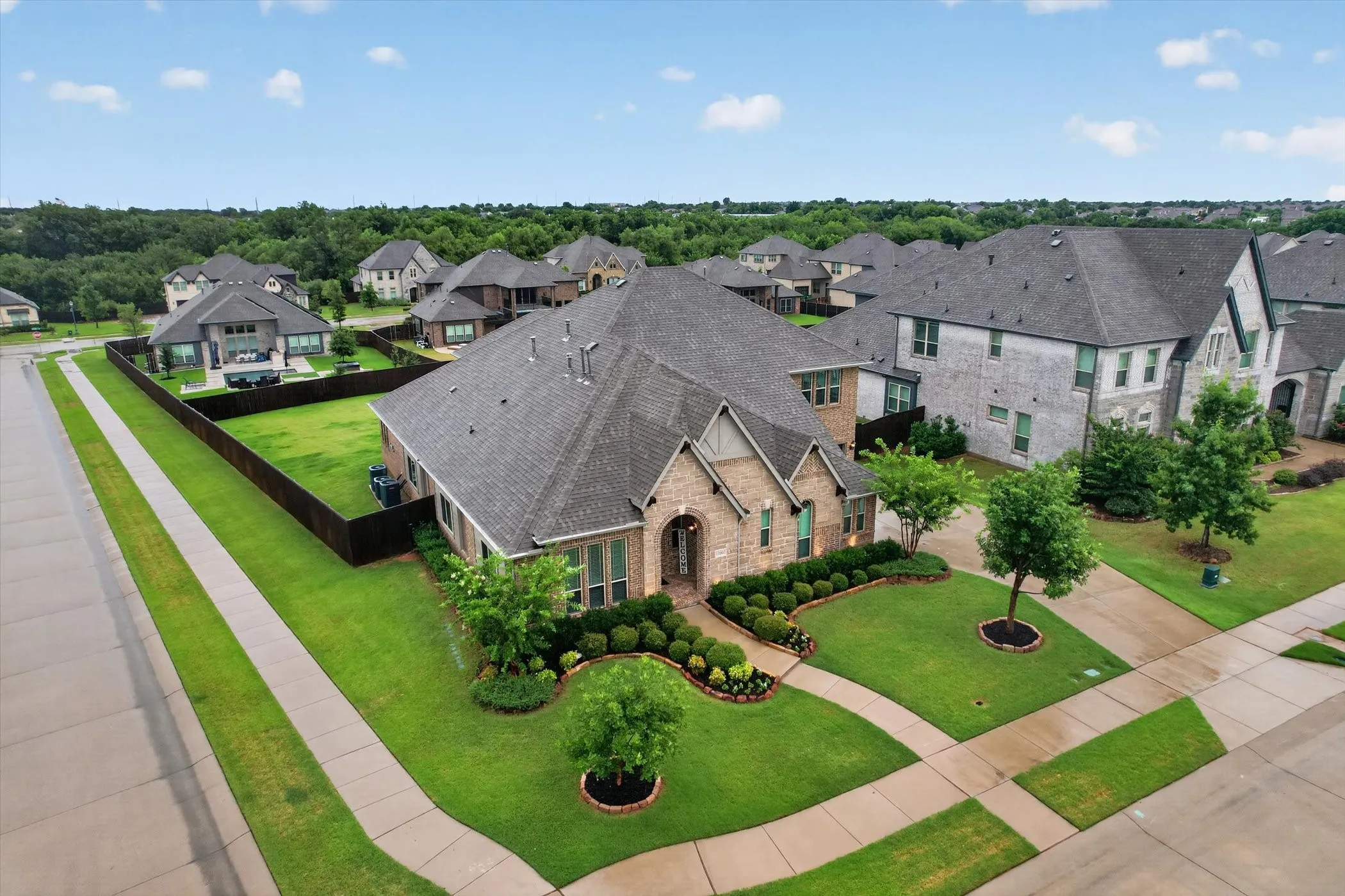 Single Family Residence For Sale in Denton County , 11601 Norcross Drive, Cross Roads, Texas 76227, 4 Bedroom, 4 Bathroom, 3 Garage spaces, 3,517 Sqft, built in 2020, mls#21308420, Real Estate Agent in Cross Roads, Homes For Sale in Denton county, Homes For Sale in Cross Roads, Realtor in Cross Roads Texas, Real Estate Brokerage Independent Realty Texas, Luminita Cordes Realtor
