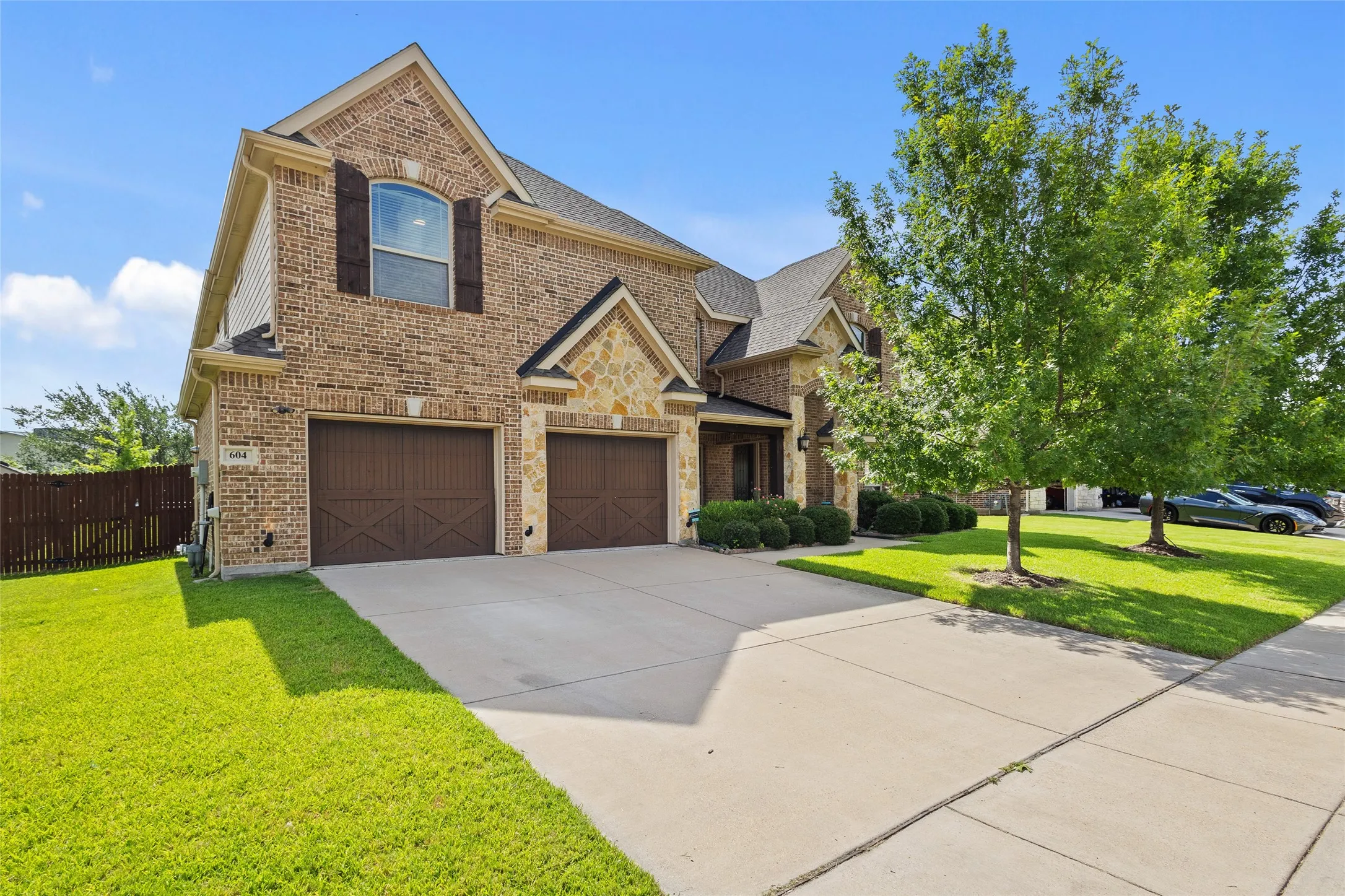 Single Family Residence For Sale in Tarrant County , 604 Cody Lane, Mansfield, Texas 76063, 5 Bedroom, 4 Bathroom, 2 Garage spaces, 4,222 Sqft, built in 2017, mls#21302472, Real Estate Agent in Mansfield, Homes For Sale in Tarrant county, Homes For Sale in Mansfield, Realtor in Mansfield Texas, Real Estate Brokerage Independent Realty Texas, Luminita Cordes Realtor