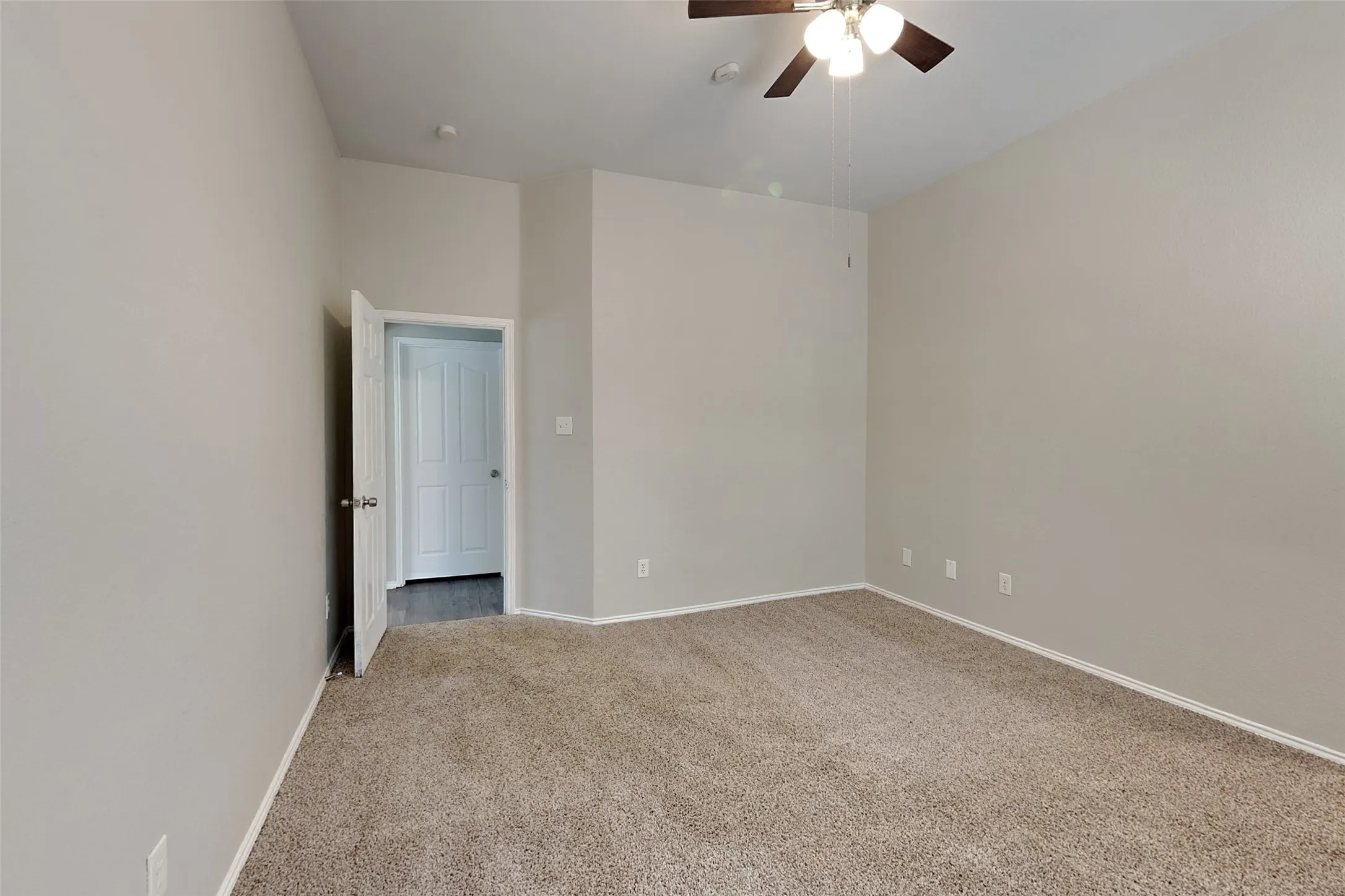 Single Family Residence For Rent in Denton County , 711 Blue Heron, Aubrey, Texas 76227, 3 Bedroom, 2 Bathroom, 2 Garage spaces, 1,733 Sqft, built in 2003, mls#21310303, Real Estate Agent in Aubrey, Homes For Rent in Denton county, Homes For Rent in Aubrey, Realtor in Aubrey Texas, Real Estate Brokerage Independent Realty Texas, Luminita Cordes Realtor