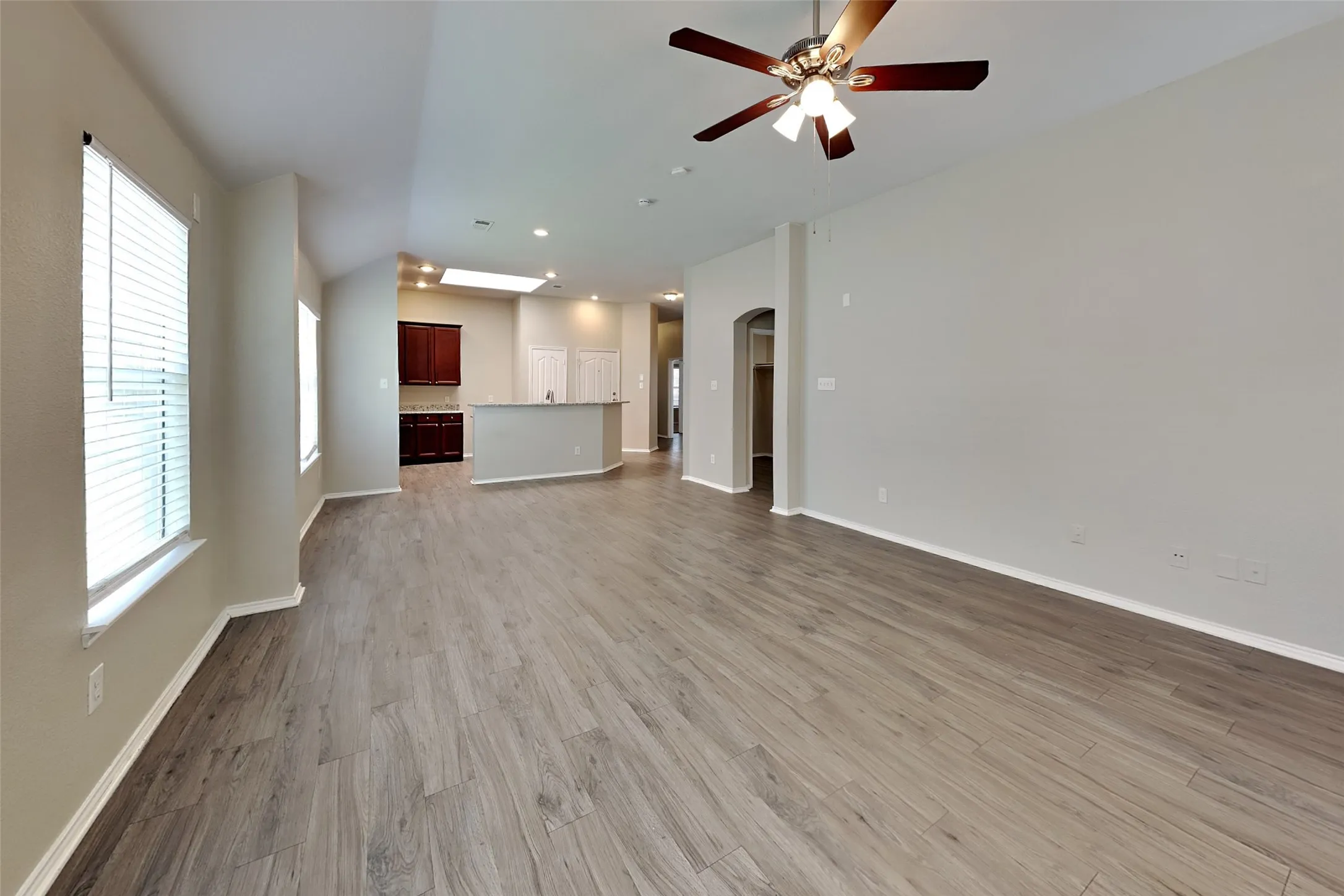 Single Family Residence For Rent in Denton County , 711 Blue Heron, Aubrey, Texas 76227, 3 Bedroom, 2 Bathroom, 2 Garage spaces, 1,733 Sqft, built in 2003, mls#21310303, Real Estate Agent in Aubrey, Homes For Rent in Denton county, Homes For Rent in Aubrey, Realtor in Aubrey Texas, Real Estate Brokerage Independent Realty Texas, Luminita Cordes Realtor