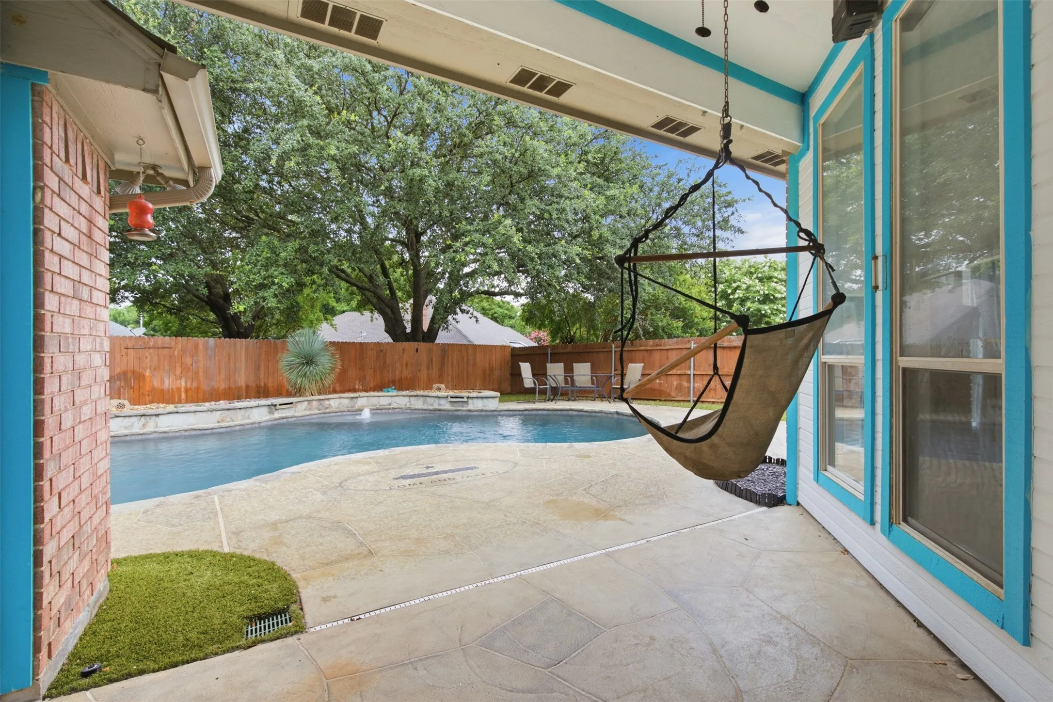 Single Family Residence For Sale in Tarrant County , 1109 Brook Arbor Drive, Mansfield, Texas 76063, 4 Bedroom, 2 Bathroom, 2 Garage spaces, 2,443 Sqft, built in 1998, mls#21304550, Real Estate Agent in Mansfield, Homes For Sale in Tarrant county, Homes For Sale in Mansfield, Realtor in Mansfield Texas, Real Estate Brokerage Independent Realty Texas, Luminita Cordes Realtor