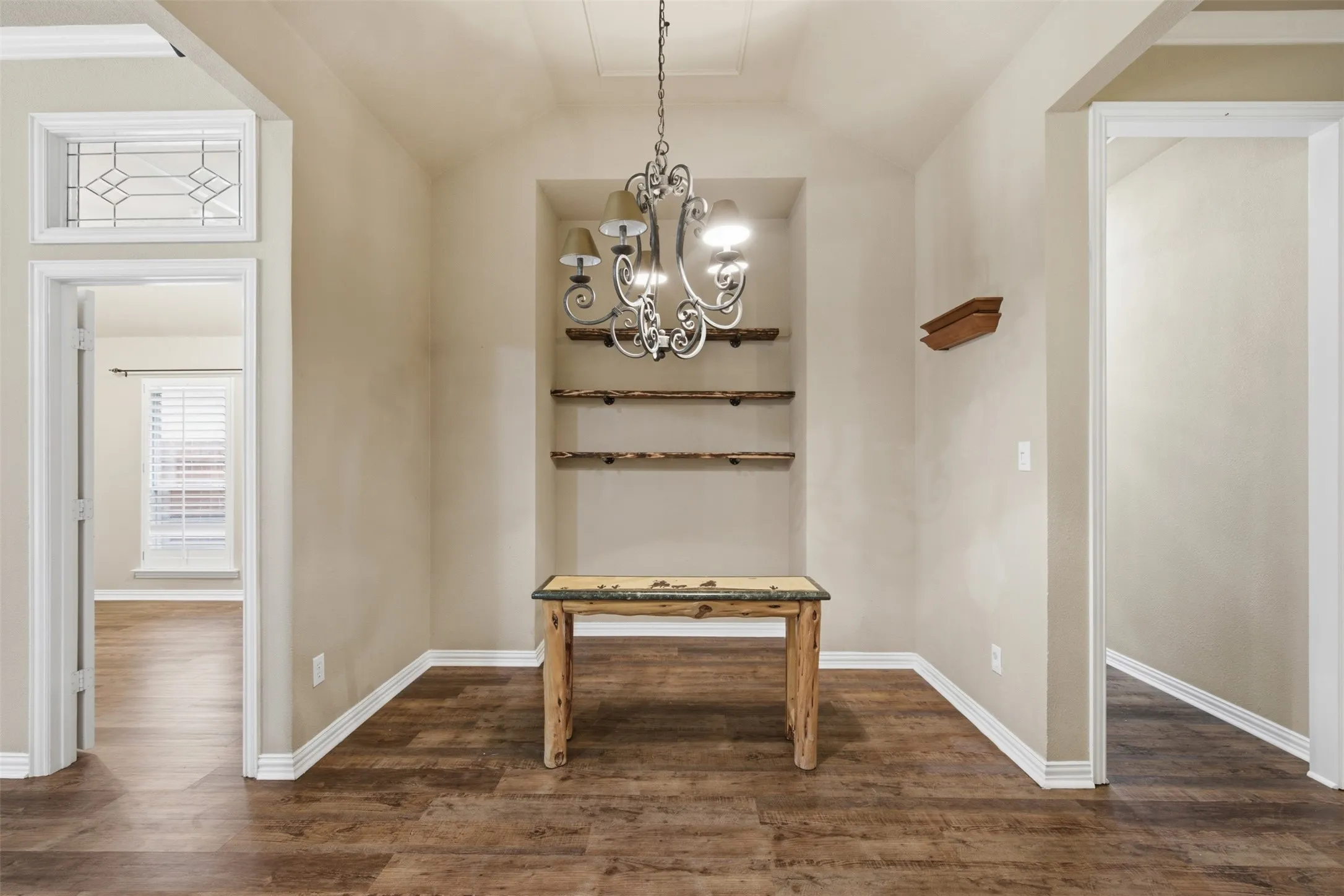 Single Family Residence For Sale in Tarrant County , 1109 Brook Arbor Drive, Mansfield, Texas 76063, 4 Bedroom, 2 Bathroom, 2 Garage spaces, 2,443 Sqft, built in 1998, mls#21304550, Real Estate Agent in Mansfield, Homes For Sale in Tarrant county, Homes For Sale in Mansfield, Realtor in Mansfield Texas, Real Estate Brokerage Independent Realty Texas, Luminita Cordes Realtor