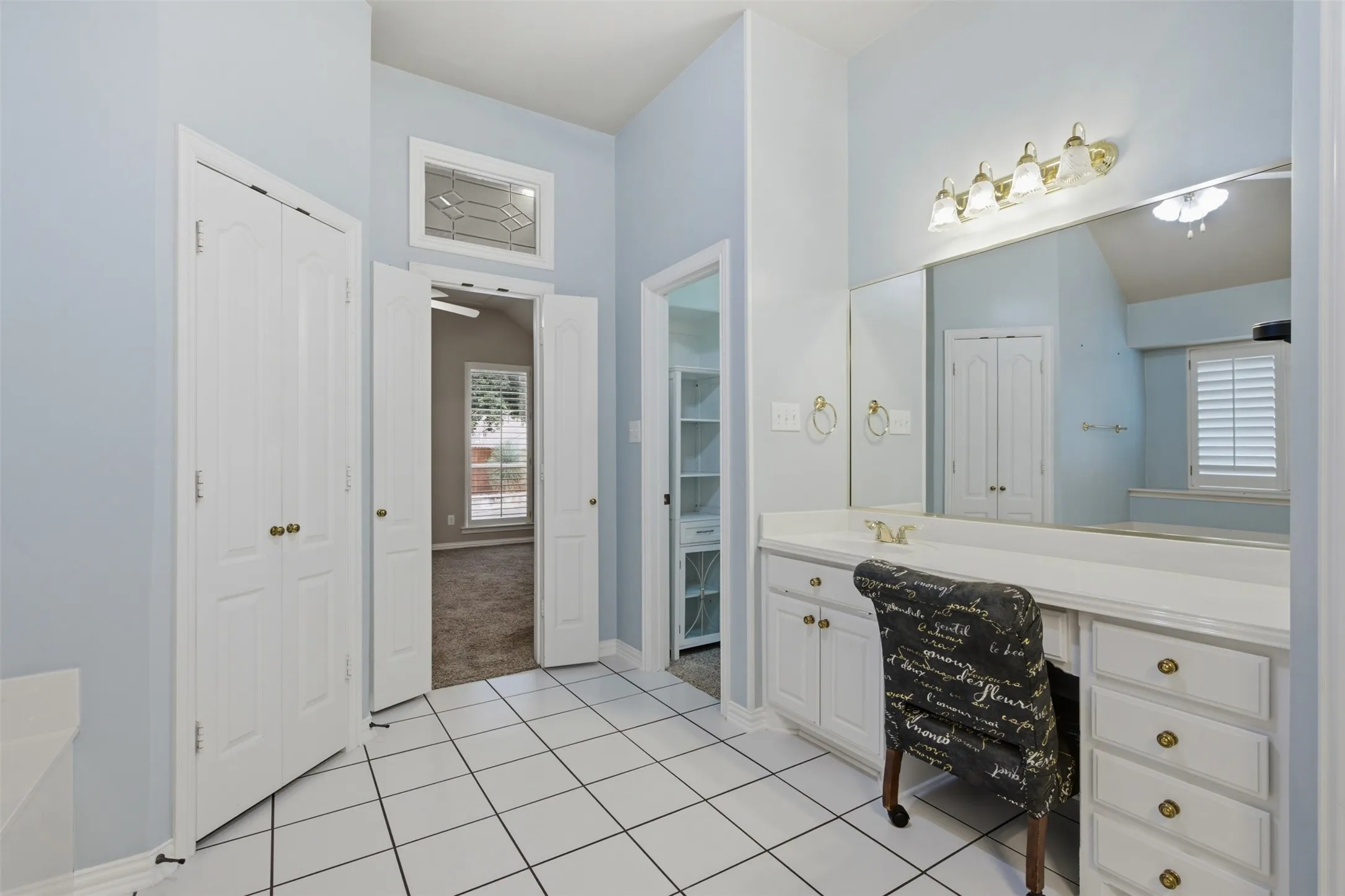 Single Family Residence For Sale in Tarrant County , 1109 Brook Arbor Drive, Mansfield, Texas 76063, 4 Bedroom, 2 Bathroom, 2 Garage spaces, 2,443 Sqft, built in 1998, mls#21304550, Real Estate Agent in Mansfield, Homes For Sale in Tarrant county, Homes For Sale in Mansfield, Realtor in Mansfield Texas, Real Estate Brokerage Independent Realty Texas, Luminita Cordes Realtor