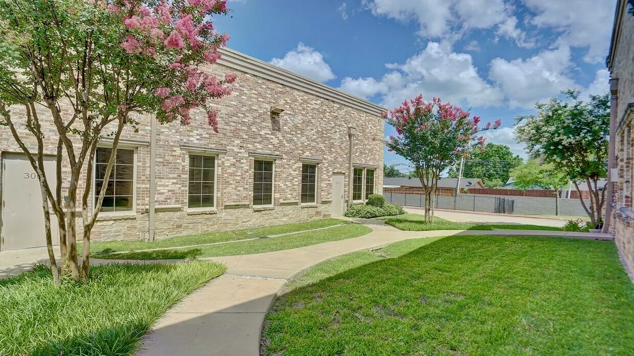 Office For Rent in Dallas County , 3230 Interstate 30 102, Mesquite, Texas 75150, 0, 0, Garage spaces, 0 Sqft, built in 2006, mls#21310408, Real Estate Agent in Mesquite, Homes For Rent in Dallas county, Homes For Rent in Mesquite, Realtor in Mesquite Texas, Real Estate Brokerage Independent Realty Texas, Luminita Cordes Realtor