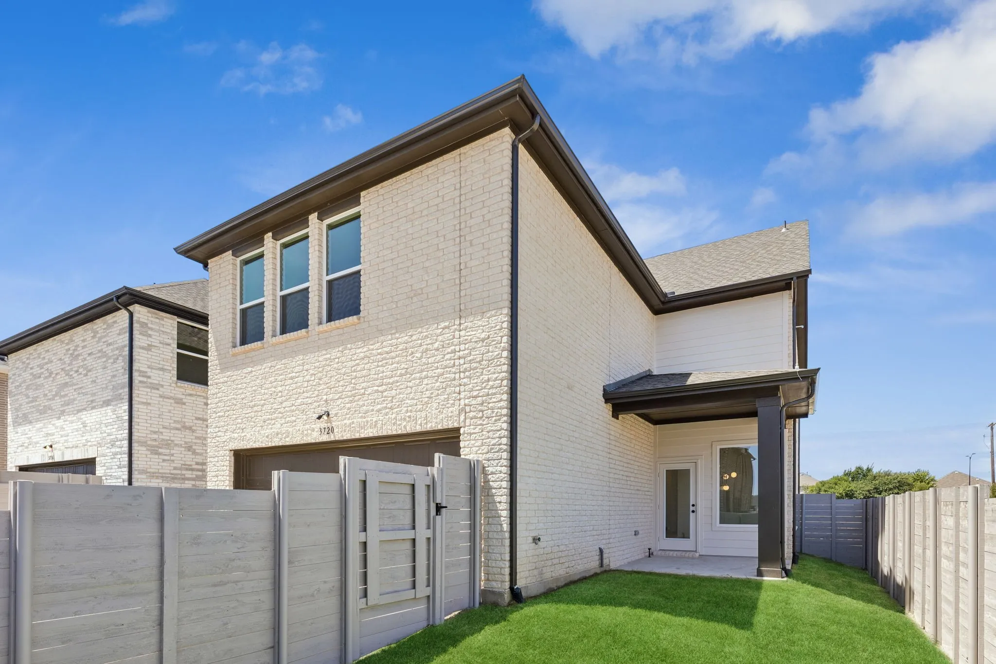 Featuring a cozy fenced yard space, you can enjoy the great outdoors without all the maintenance!