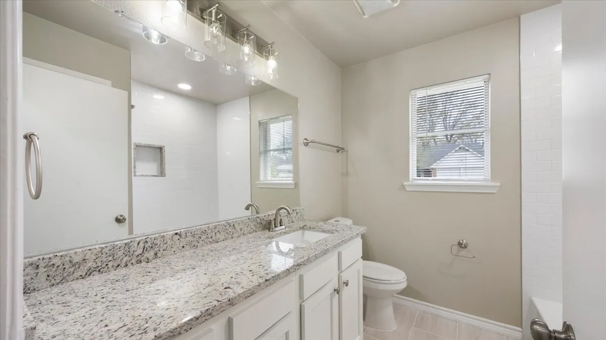 Single Family Residence For Sale in Tarrant County , 5229 Rutland Avenue, Fort Worth, Texas 76133, 3 Bedroom, 2 Bathroom, 2 Garage spaces, 2,131 Sqft, built in 1959, mls#21309066, Real Estate Agent in Fort Worth, Homes For Sale in Tarrant county, Homes For Sale in Fort Worth, Realtor in Fort Worth Texas, Real Estate Brokerage Independent Realty Texas, Luminita Cordes Realtor