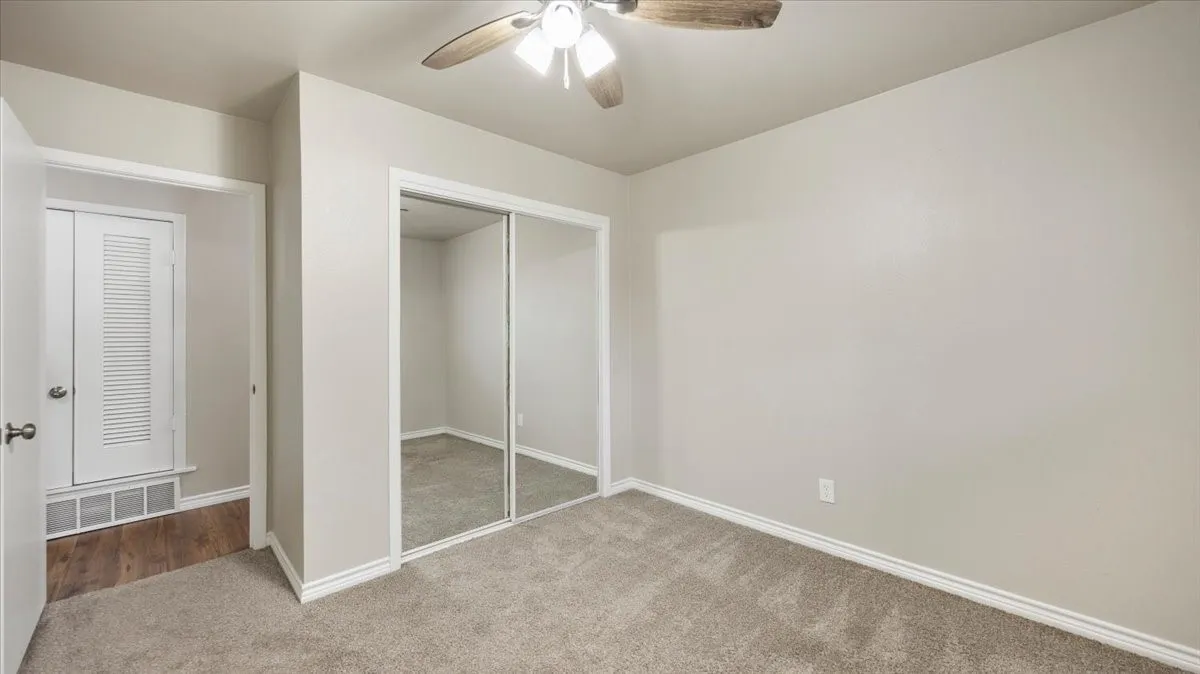 Single Family Residence For Sale in Tarrant County , 5229 Rutland Avenue, Fort Worth, Texas 76133, 3 Bedroom, 2 Bathroom, 2 Garage spaces, 2,131 Sqft, built in 1959, mls#21309066, Real Estate Agent in Fort Worth, Homes For Sale in Tarrant county, Homes For Sale in Fort Worth, Realtor in Fort Worth Texas, Real Estate Brokerage Independent Realty Texas, Luminita Cordes Realtor