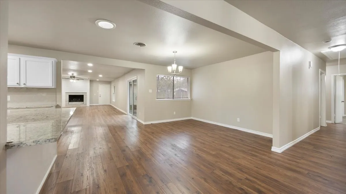 Single Family Residence For Sale in Tarrant County , 5229 Rutland Avenue, Fort Worth, Texas 76133, 3 Bedroom, 2 Bathroom, 2 Garage spaces, 2,131 Sqft, built in 1959, mls#21309066, Real Estate Agent in Fort Worth, Homes For Sale in Tarrant county, Homes For Sale in Fort Worth, Realtor in Fort Worth Texas, Real Estate Brokerage Independent Realty Texas, Luminita Cordes Realtor