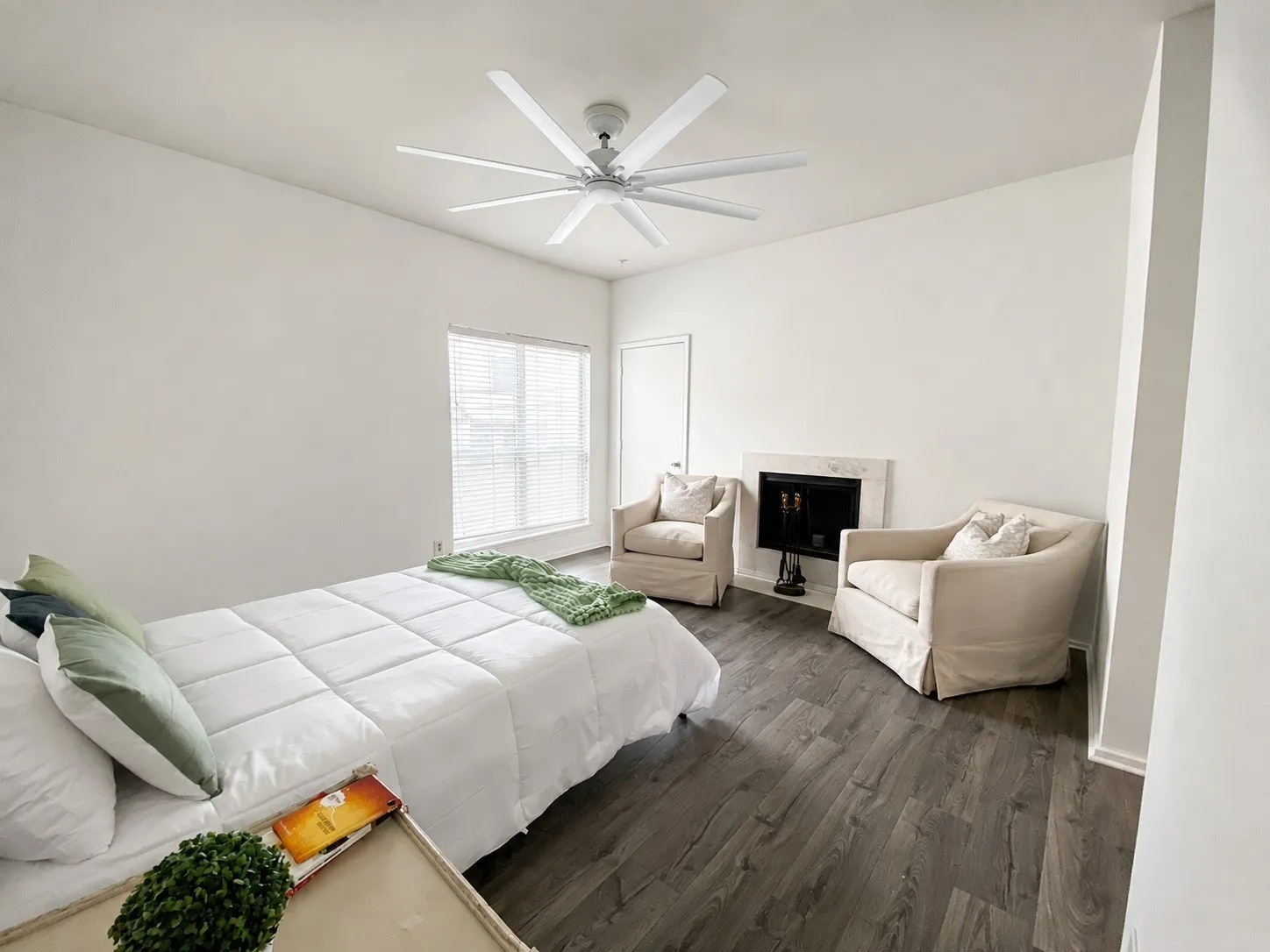 Condominium For Sale in Dallas County , 3906 Buena Vista Street 18, Dallas, Texas 75204, 2 Bedroom, 3 Bathroom, 2 Garage spaces, 1,767 Sqft, built in 1983, mls#21309159, Real Estate Agent in Dallas, Homes For Sale in Dallas county, Homes For Sale in Dallas, Realtor in Dallas Texas, Real Estate Brokerage Independent Realty Texas, Luminita Cordes Realtor