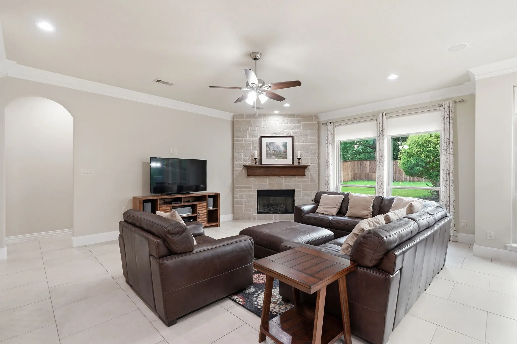 Single Family Residence For Sale in Tarrant County , 1016 Meandering Woods Drive, Keller, Texas 76248, 5 Bedroom, 4 Bathroom, 3 Garage spaces, 4,023 Sqft, built in 2001, mls#21284041, Real Estate Agent in Keller, Homes For Sale in Tarrant county, Homes For Sale in Keller, Realtor in Keller Texas, Real Estate Brokerage Independent Realty Texas, Luminita Cordes Realtor