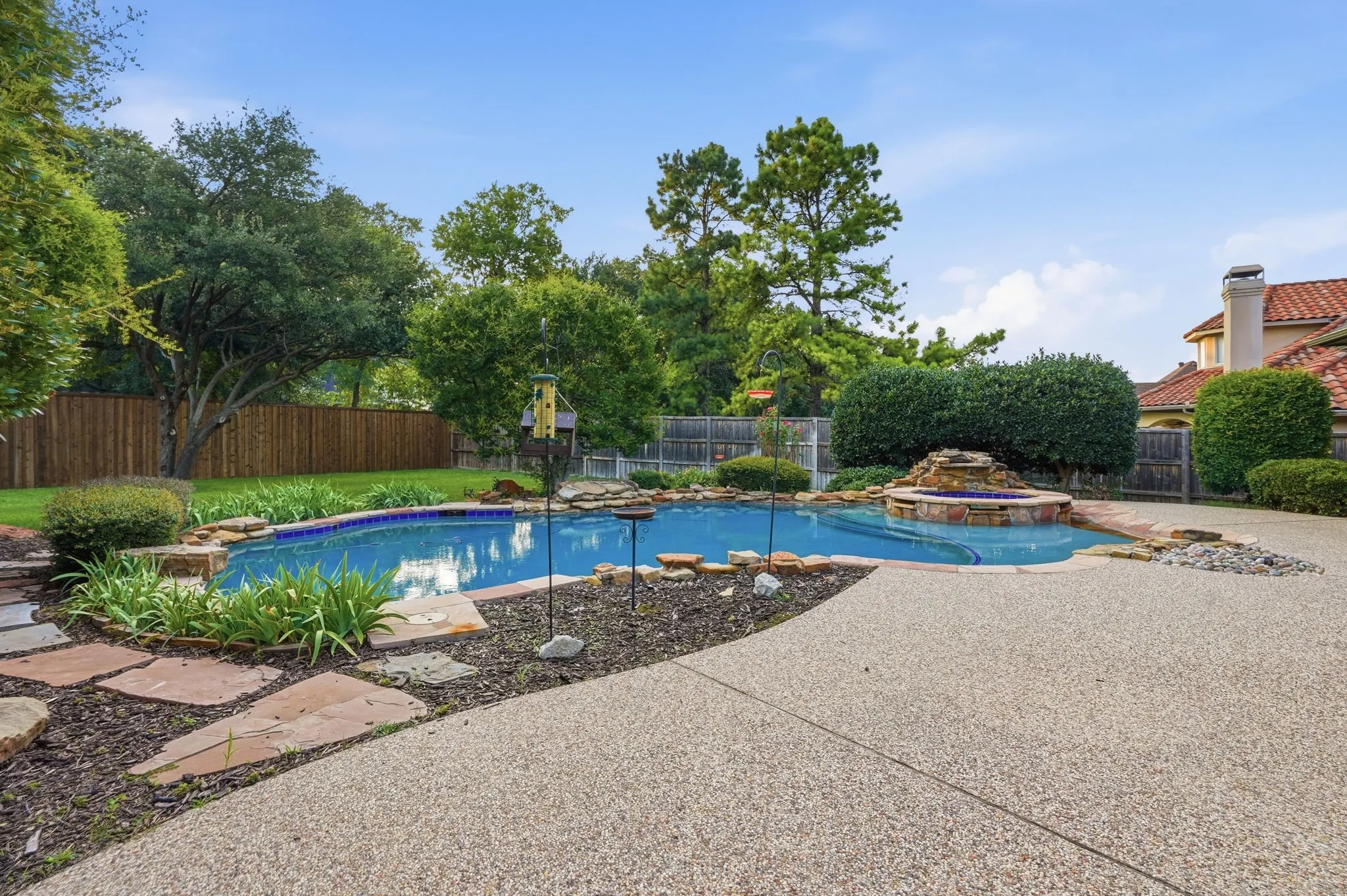 Single Family Residence For Sale in Tarrant County , 1016 Meandering Woods Drive, Keller, Texas 76248, 5 Bedroom, 4 Bathroom, 3 Garage spaces, 4,023 Sqft, built in 2001, mls#21284041, Real Estate Agent in Keller, Homes For Sale in Tarrant county, Homes For Sale in Keller, Realtor in Keller Texas, Real Estate Brokerage Independent Realty Texas, Luminita Cordes Realtor