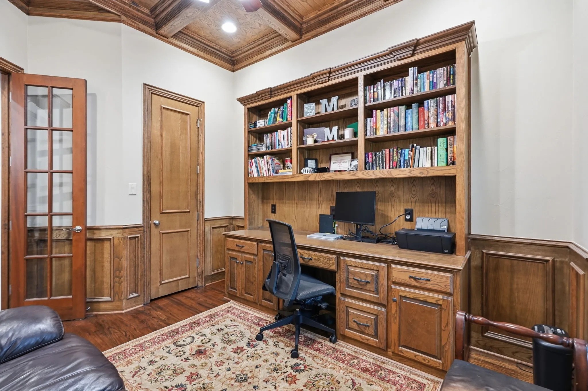 Single Family Residence For Sale in Tarrant County , 1016 Meandering Woods Drive, Keller, Texas 76248, 5 Bedroom, 4 Bathroom, 3 Garage spaces, 4,023 Sqft, built in 2001, mls#21284041, Real Estate Agent in Keller, Homes For Sale in Tarrant county, Homes For Sale in Keller, Realtor in Keller Texas, Real Estate Brokerage Independent Realty Texas, Luminita Cordes Realtor