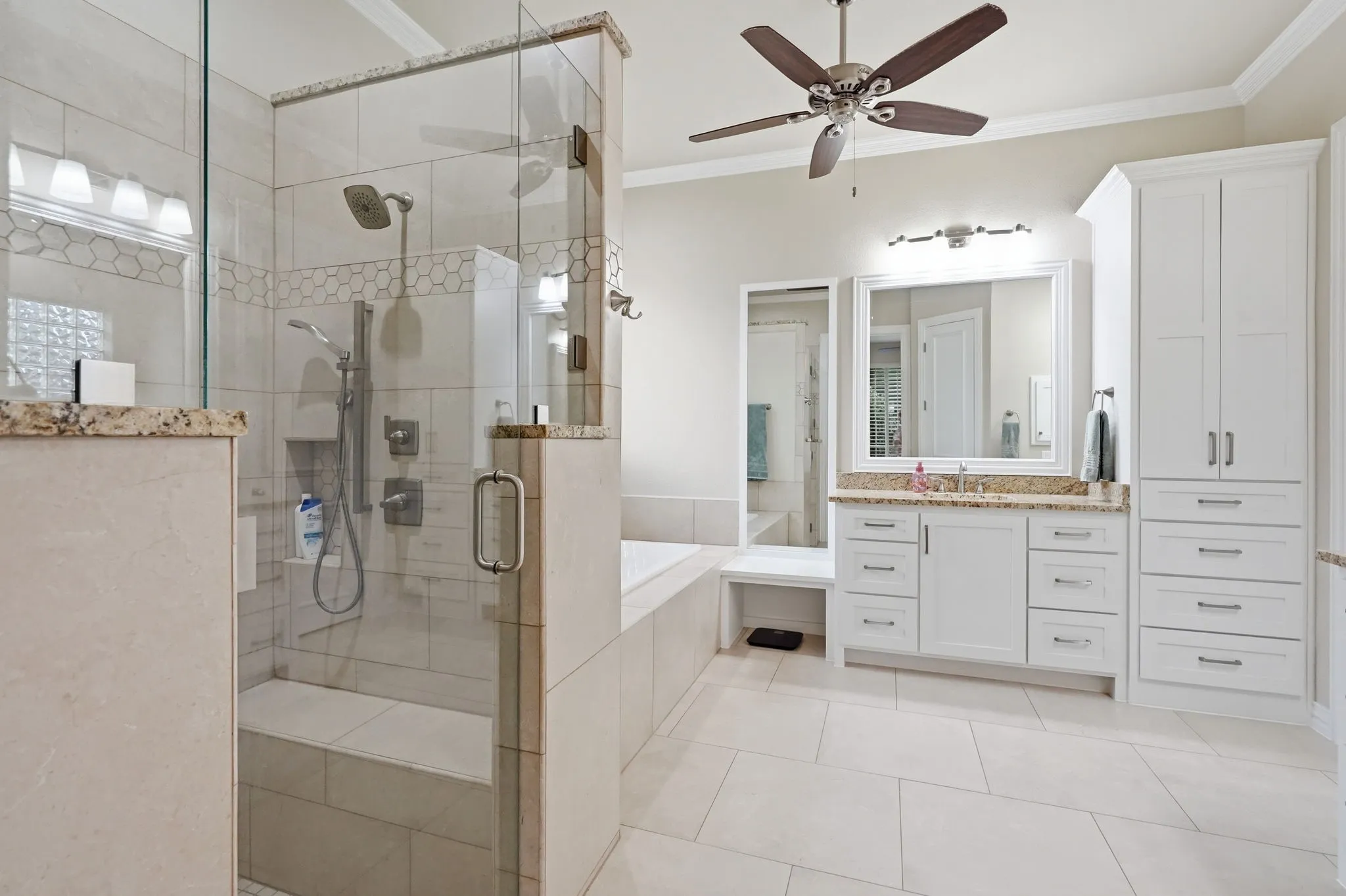 Single Family Residence For Sale in Tarrant County , 1016 Meandering Woods Drive, Keller, Texas 76248, 5 Bedroom, 4 Bathroom, 3 Garage spaces, 4,023 Sqft, built in 2001, mls#21284041, Real Estate Agent in Keller, Homes For Sale in Tarrant county, Homes For Sale in Keller, Realtor in Keller Texas, Real Estate Brokerage Independent Realty Texas, Luminita Cordes Realtor