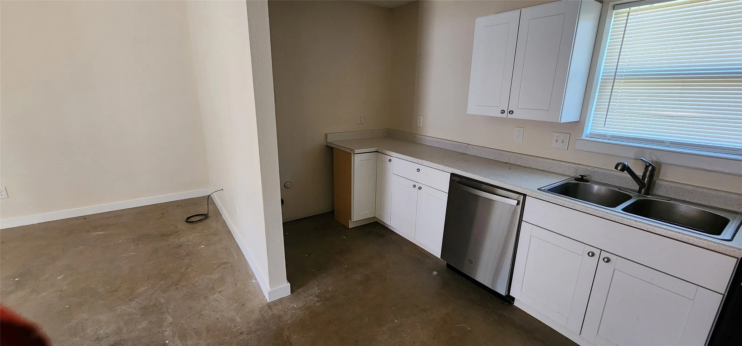 For Sale in Eastland County , 201 Bedford Street, Eastland, Texas 76448, 2 Bedroom, 2 Bathroom, Garage spaces, 0 Sqft, built in 2020, mls#21310461, Real Estate Agent in Eastland, Homes For Sale in Eastland county, Homes For Sale in Eastland, Realtor in Eastland Texas, Real Estate Brokerage Independent Realty Texas, Luminita Cordes Realtor