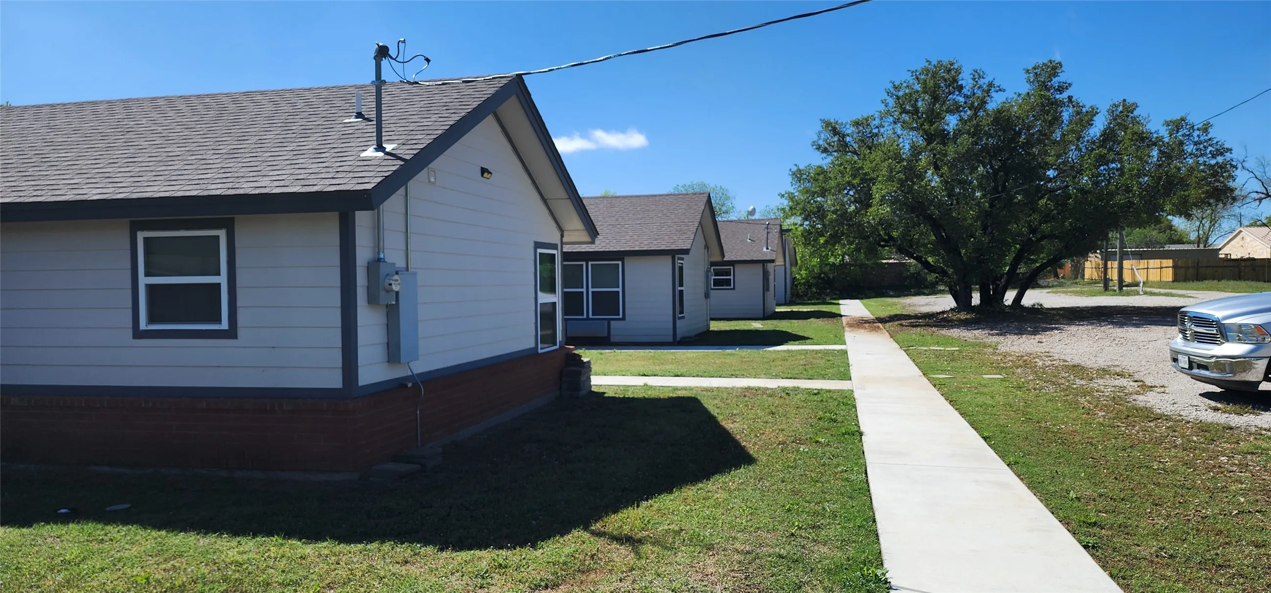 For Sale in Eastland County , 201 Bedford Street, Eastland, Texas 76448, 2 Bedroom, 2 Bathroom, Garage spaces, 0 Sqft, built in 2020, mls#21310461, Real Estate Agent in Eastland, Homes For Sale in Eastland county, Homes For Sale in Eastland, Realtor in Eastland Texas, Real Estate Brokerage Independent Realty Texas, Luminita Cordes Realtor