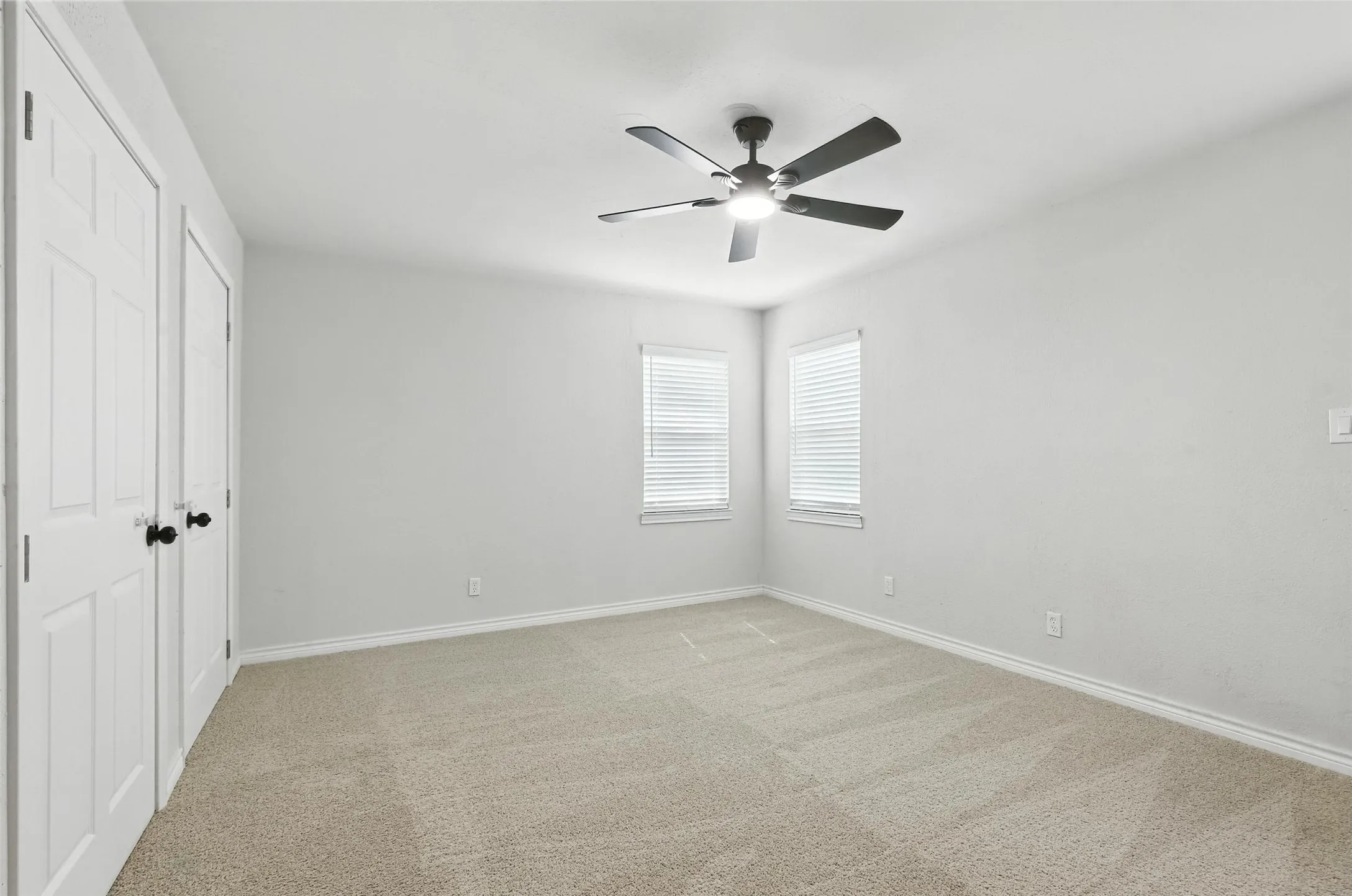 Single Family Residence For Sale in Tarrant County , 3212 Galvez Avenue, Fort Worth, Texas 76111, 2 Bedrooms, 1 Bathroom, Garage spaces, 708 Sqft, built in 1920, Price $184,000, mls#21310464, Real Estate Agent in Fort Worth, Homes For Sale in Tarrant county, Homes For Sale in Fort Worth, Realtor in Fort Worth Texas, Real Estate Brokerage Independent Realty Texas, Luminita Cordes Realtor