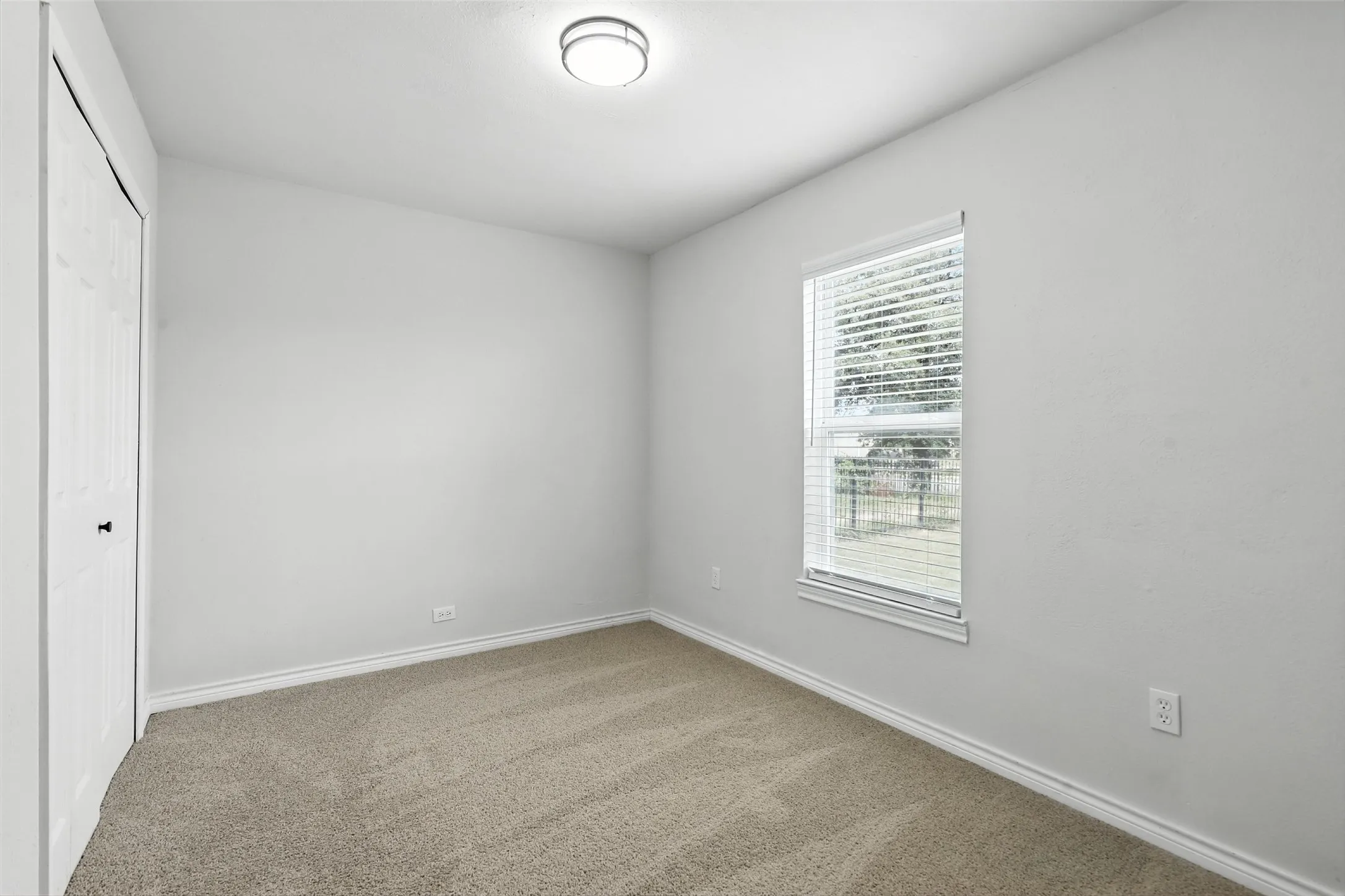Single Family Residence For Sale in Tarrant County , 3212 Galvez Avenue, Fort Worth, Texas 76111, 2 Bedrooms, 1 Bathroom, Garage spaces, 708 Sqft, built in 1920, Price $184,000, mls#21310464, Real Estate Agent in Fort Worth, Homes For Sale in Tarrant county, Homes For Sale in Fort Worth, Realtor in Fort Worth Texas, Real Estate Brokerage Independent Realty Texas, Luminita Cordes Realtor