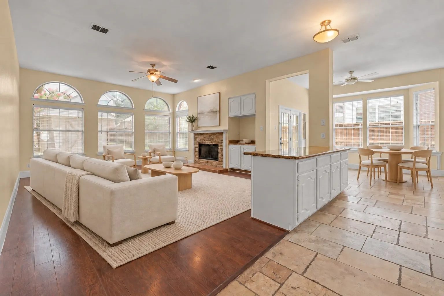 Single Family Residence For Sale in Denton County , 3607 Flagstone Drive, Carrollton, Texas 75007, 4 Bedroom, 4 Bathroom, 2 Garage spaces, 3,764 Sqft, built in 1993, mls#21310472, Real Estate Agent in Carrollton, Homes For Sale in Denton county, Homes For Sale in Carrollton, Realtor in Carrollton Texas, Real Estate Brokerage Independent Realty Texas, Luminita Cordes Realtor