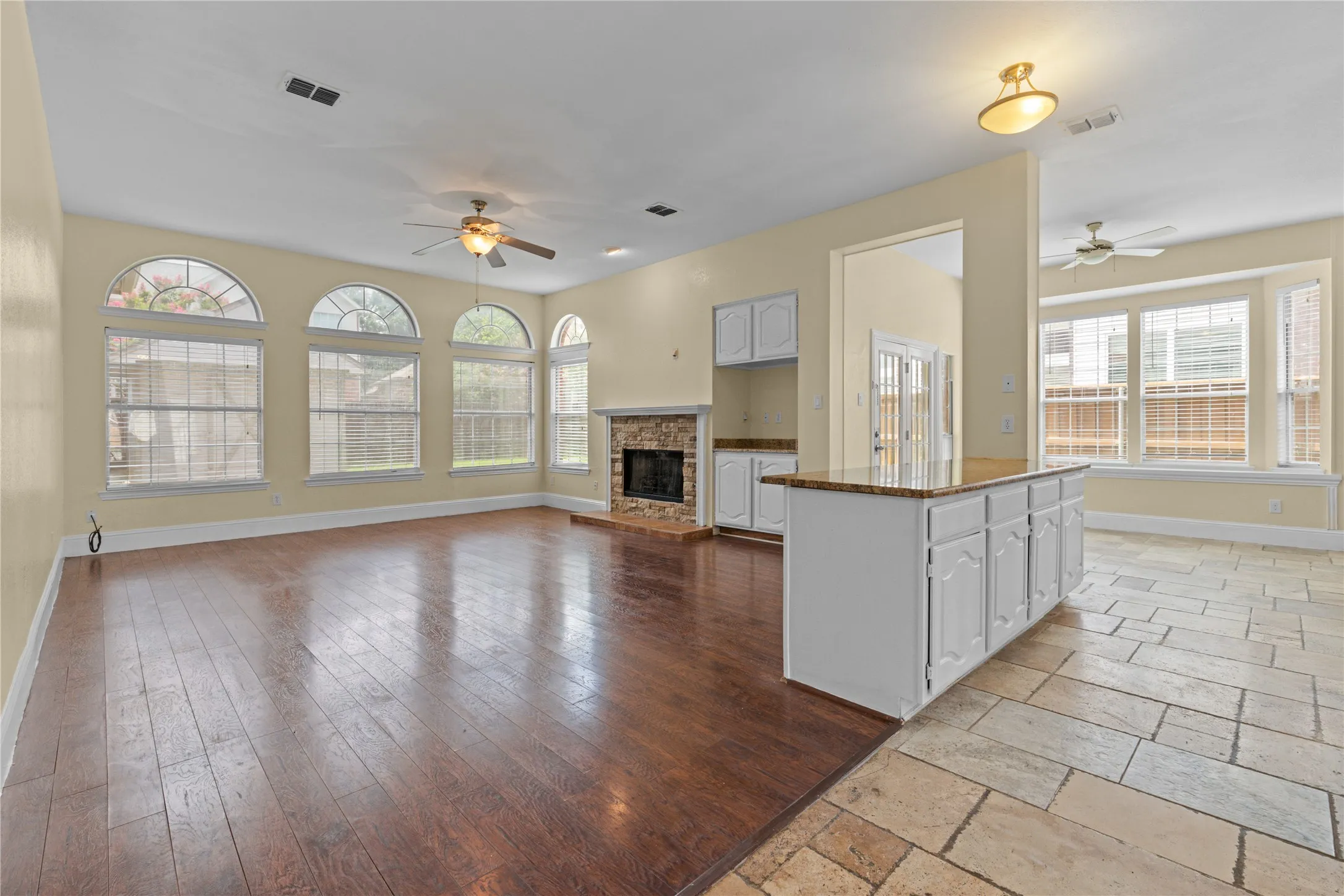 Single Family Residence For Sale in Denton County , 3607 Flagstone Drive, Carrollton, Texas 75007, 4 Bedroom, 4 Bathroom, 2 Garage spaces, 3,764 Sqft, built in 1993, mls#21310472, Real Estate Agent in Carrollton, Homes For Sale in Denton county, Homes For Sale in Carrollton, Realtor in Carrollton Texas, Real Estate Brokerage Independent Realty Texas, Luminita Cordes Realtor