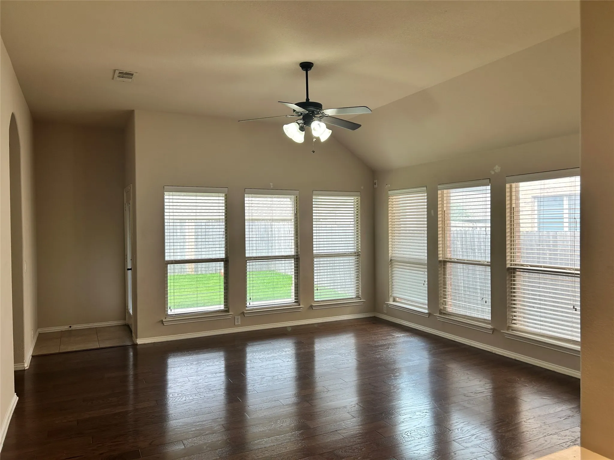 Single Family Residence For Rent in Collin County , 9329 Harrell Drive, Mc Kinney, Texas 75072, 4 Bedrooms, 2 Bathrooms, 2 Garage spaces, 2,039 Sqft, built in 2011, Price $2,490, mls#21309879, Real Estate Agent in Mc Kinney, Homes For Rent in Collin county, Homes For Rent in Mc Kinney, Realtor in Mc Kinney Texas, Real Estate Brokerage Independent Realty Texas, Luminita Cordes Realtor
