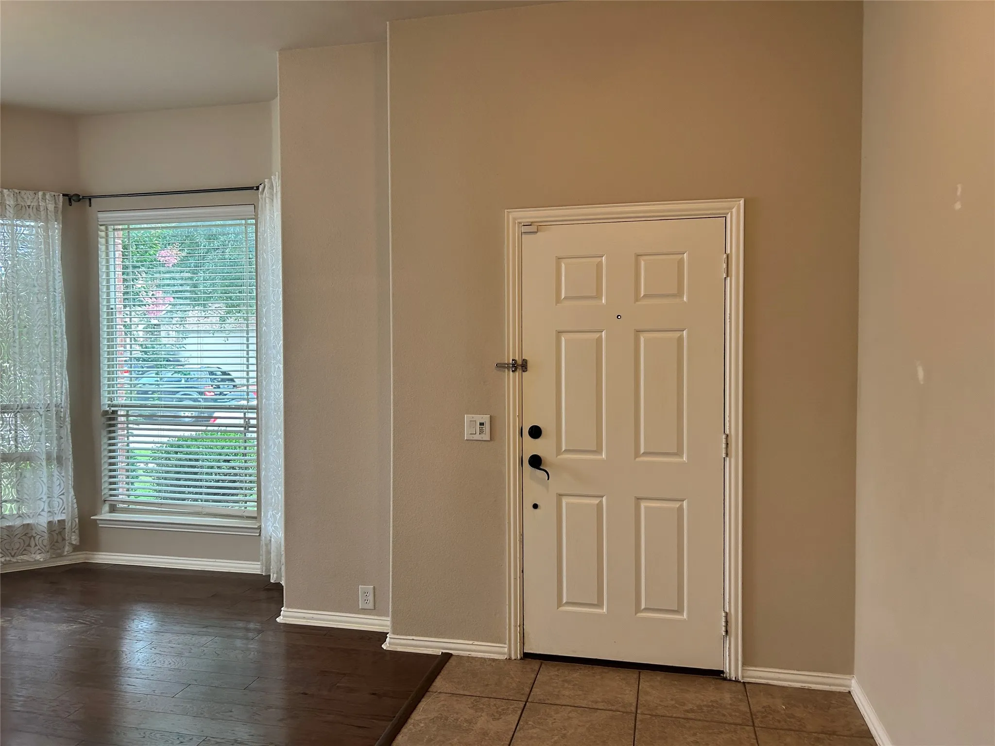 Single Family Residence For Rent in Collin County , 9329 Harrell Drive, Mc Kinney, Texas 75072, 4 Bedrooms, 2 Bathrooms, 2 Garage spaces, 2,039 Sqft, built in 2011, Price $2,490, mls#21309879, Real Estate Agent in Mc Kinney, Homes For Rent in Collin county, Homes For Rent in Mc Kinney, Realtor in Mc Kinney Texas, Real Estate Brokerage Independent Realty Texas, Luminita Cordes Realtor