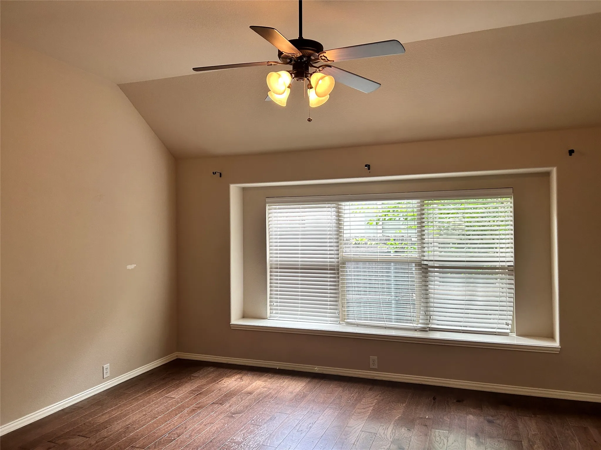 Single Family Residence For Rent in Collin County , 9329 Harrell Drive, Mc Kinney, Texas 75072, 4 Bedrooms, 2 Bathrooms, 2 Garage spaces, 2,039 Sqft, built in 2011, Price $2,490, mls#21309879, Real Estate Agent in Mc Kinney, Homes For Rent in Collin county, Homes For Rent in Mc Kinney, Realtor in Mc Kinney Texas, Real Estate Brokerage Independent Realty Texas, Luminita Cordes Realtor