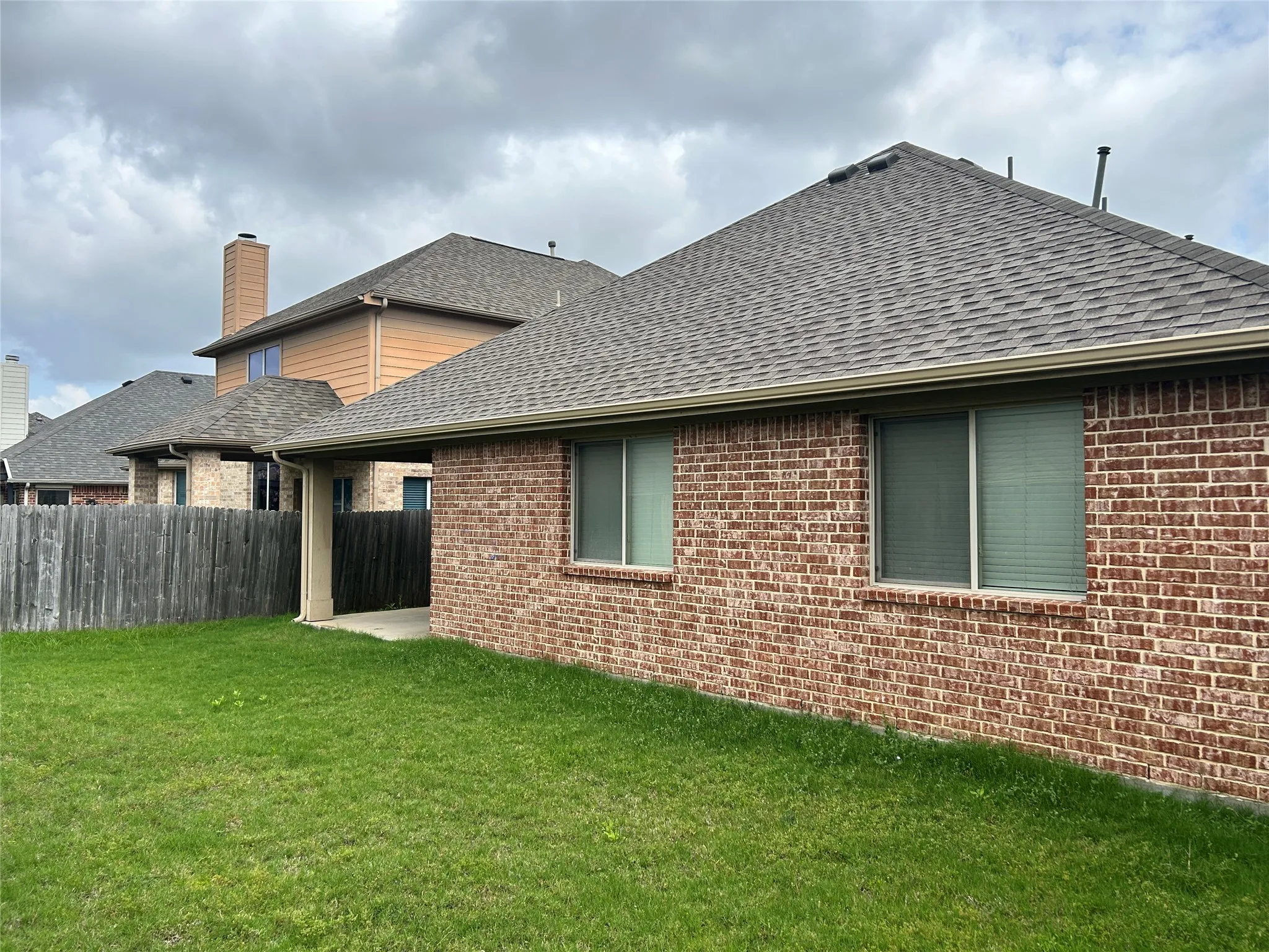 Single Family Residence For Rent in Collin County , 9329 Harrell Drive, Mc Kinney, Texas 75072, 4 Bedrooms, 2 Bathrooms, 2 Garage spaces, 2,039 Sqft, built in 2011, Price $2,490, mls#21309879, Real Estate Agent in Mc Kinney, Homes For Rent in Collin county, Homes For Rent in Mc Kinney, Realtor in Mc Kinney Texas, Real Estate Brokerage Independent Realty Texas, Luminita Cordes Realtor