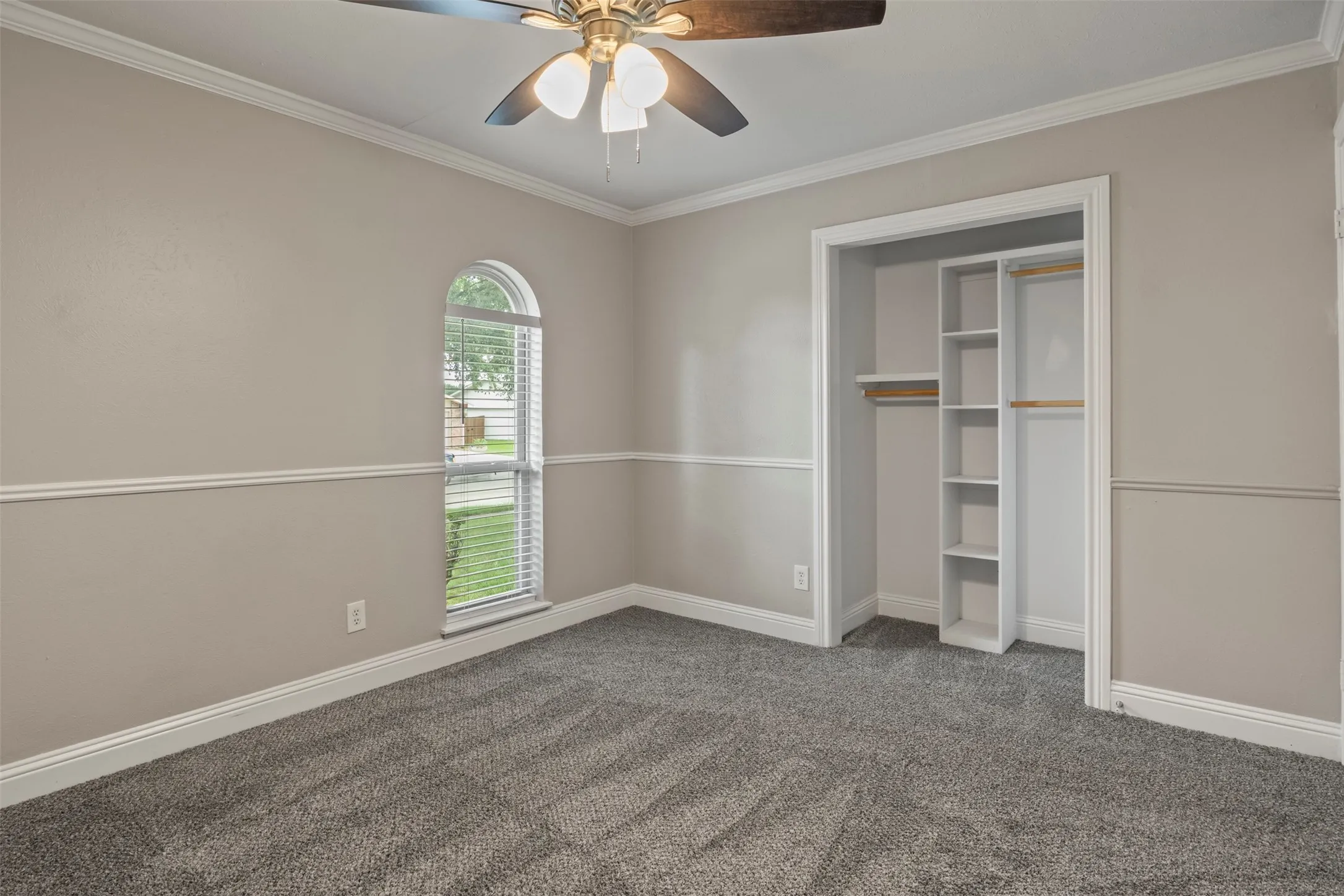 Single Family Residence For Rent in Denton County , 2223 Lockwood Drive, Carrollton, Texas 75007, 3 Bedroom, 2 Bathroom, 1 Garage spaces, 1,260 Sqft, built in 1972, mls#21308730, Real Estate Agent in Carrollton, Homes For Rent in Denton county, Homes For Rent in Carrollton, Realtor in Carrollton Texas, Real Estate Brokerage Independent Realty Texas, Luminita Cordes Realtor