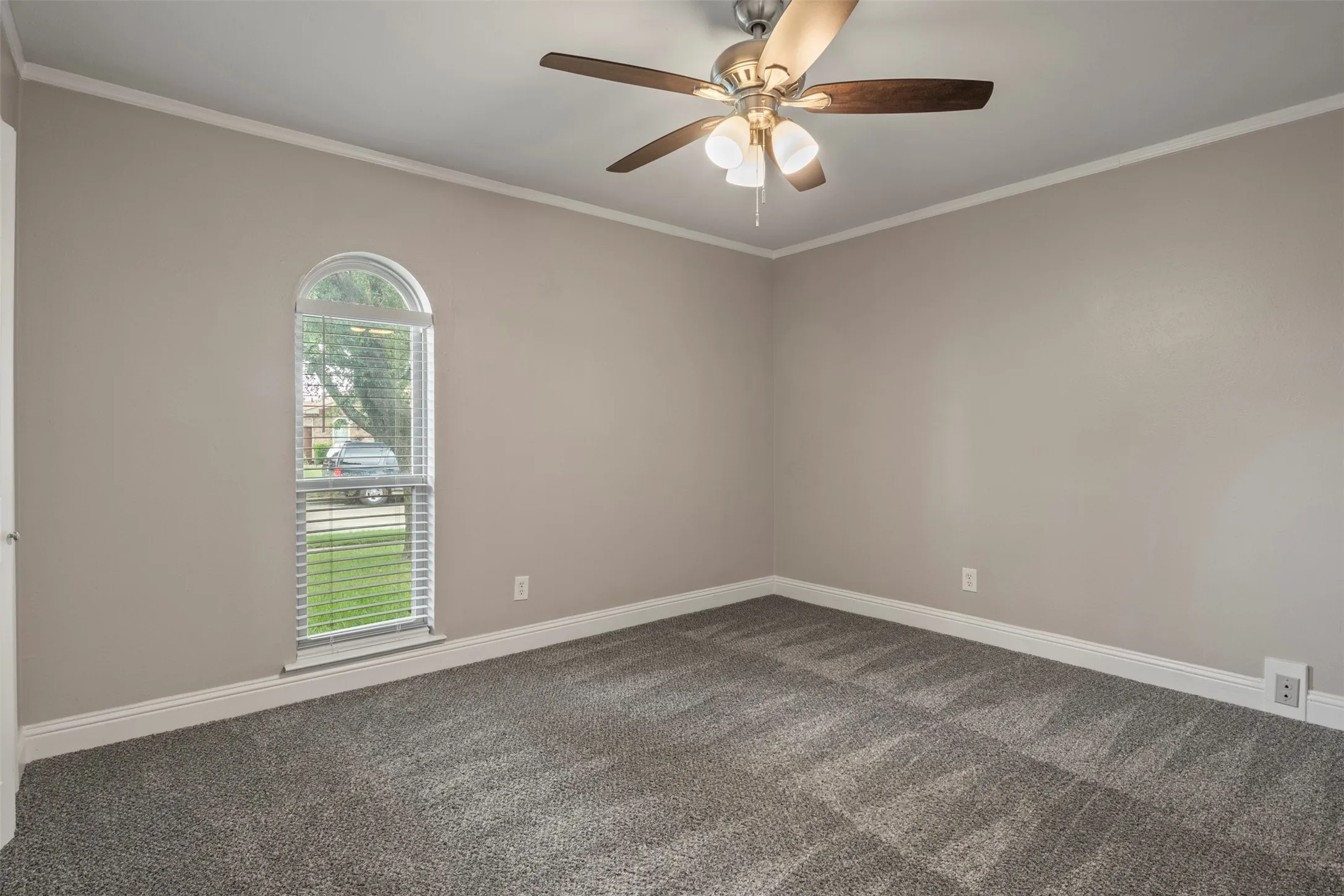 Single Family Residence For Rent in Denton County , 2223 Lockwood Drive, Carrollton, Texas 75007, 3 Bedroom, 2 Bathroom, 1 Garage spaces, 1,260 Sqft, built in 1972, mls#21308730, Real Estate Agent in Carrollton, Homes For Rent in Denton county, Homes For Rent in Carrollton, Realtor in Carrollton Texas, Real Estate Brokerage Independent Realty Texas, Luminita Cordes Realtor
