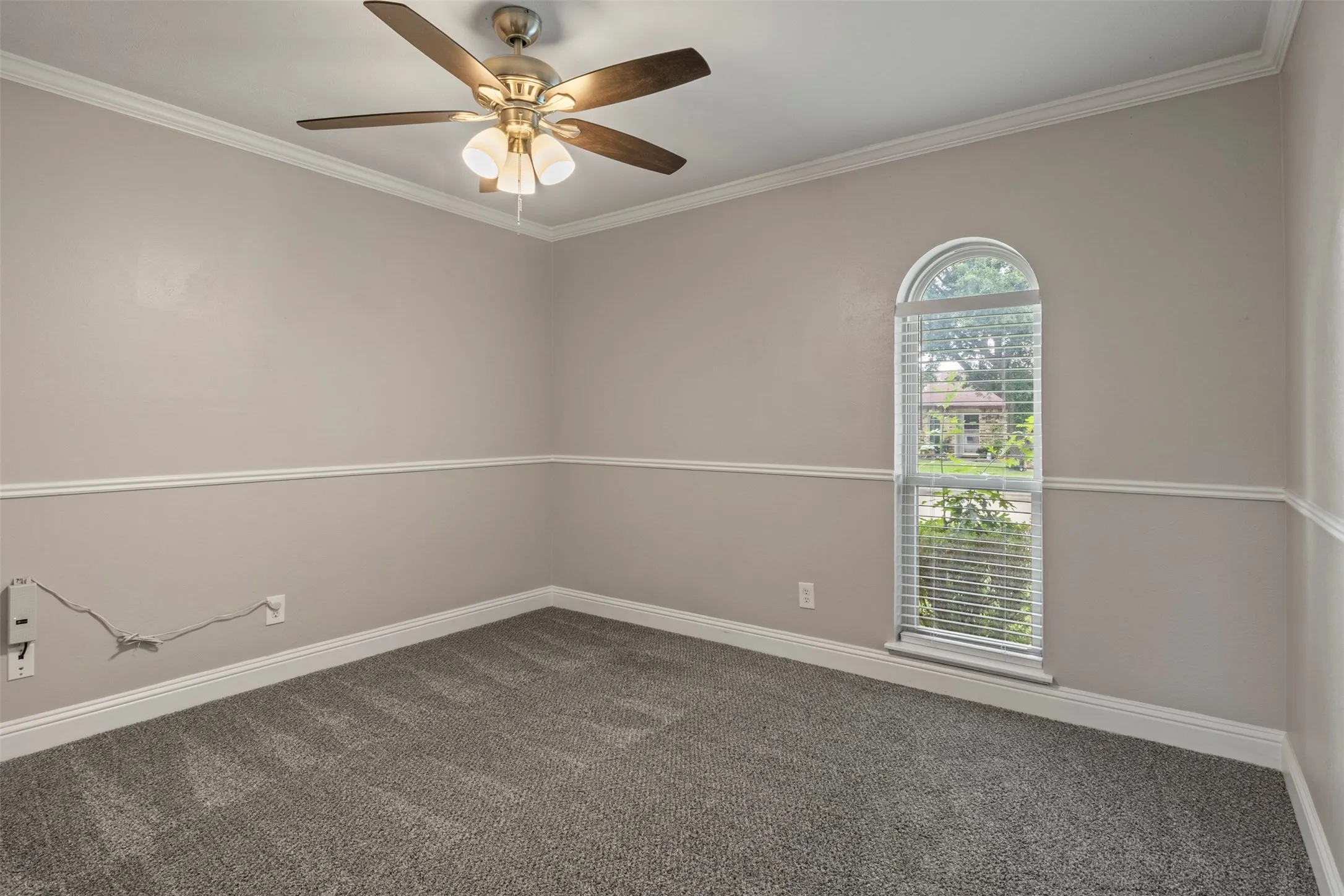 Single Family Residence For Rent in Denton County , 2223 Lockwood Drive, Carrollton, Texas 75007, 3 Bedroom, 2 Bathroom, 1 Garage spaces, 1,260 Sqft, built in 1972, mls#21308730, Real Estate Agent in Carrollton, Homes For Rent in Denton county, Homes For Rent in Carrollton, Realtor in Carrollton Texas, Real Estate Brokerage Independent Realty Texas, Luminita Cordes Realtor