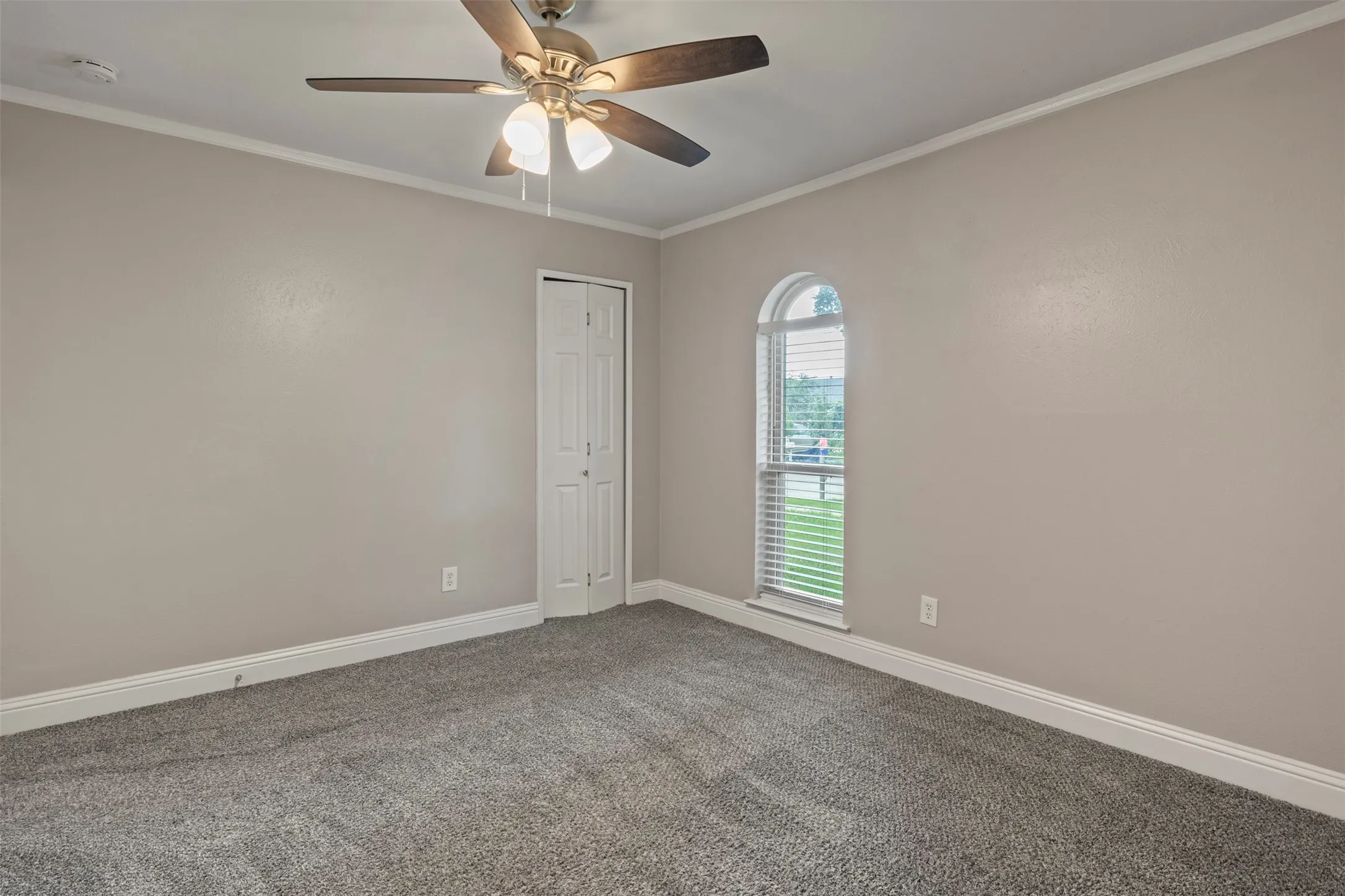 Single Family Residence For Rent in Denton County , 2223 Lockwood Drive, Carrollton, Texas 75007, 3 Bedroom, 2 Bathroom, 1 Garage spaces, 1,260 Sqft, built in 1972, mls#21308730, Real Estate Agent in Carrollton, Homes For Rent in Denton county, Homes For Rent in Carrollton, Realtor in Carrollton Texas, Real Estate Brokerage Independent Realty Texas, Luminita Cordes Realtor