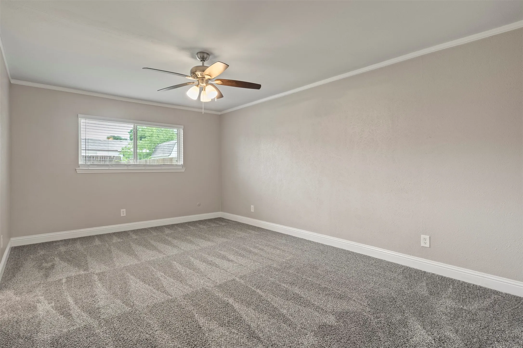 Single Family Residence For Rent in Denton County , 2223 Lockwood Drive, Carrollton, Texas 75007, 3 Bedroom, 2 Bathroom, 1 Garage spaces, 1,260 Sqft, built in 1972, mls#21308730, Real Estate Agent in Carrollton, Homes For Rent in Denton county, Homes For Rent in Carrollton, Realtor in Carrollton Texas, Real Estate Brokerage Independent Realty Texas, Luminita Cordes Realtor