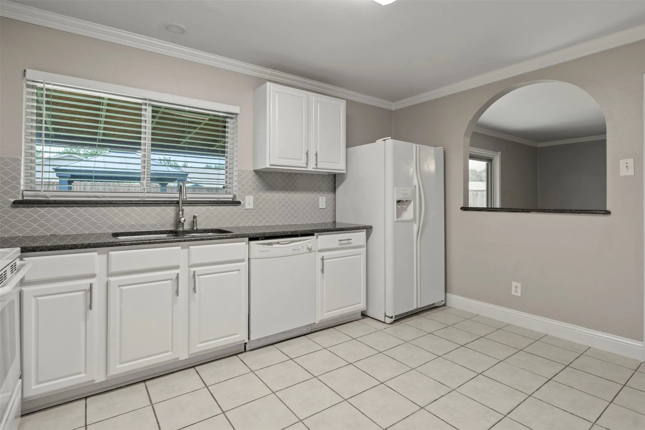 Single Family Residence For Rent in Denton County , 2223 Lockwood Drive, Carrollton, Texas 75007, 3 Bedroom, 2 Bathroom, 1 Garage spaces, 1,260 Sqft, built in 1972, mls#21308730, Real Estate Agent in Carrollton, Homes For Rent in Denton county, Homes For Rent in Carrollton, Realtor in Carrollton Texas, Real Estate Brokerage Independent Realty Texas, Luminita Cordes Realtor