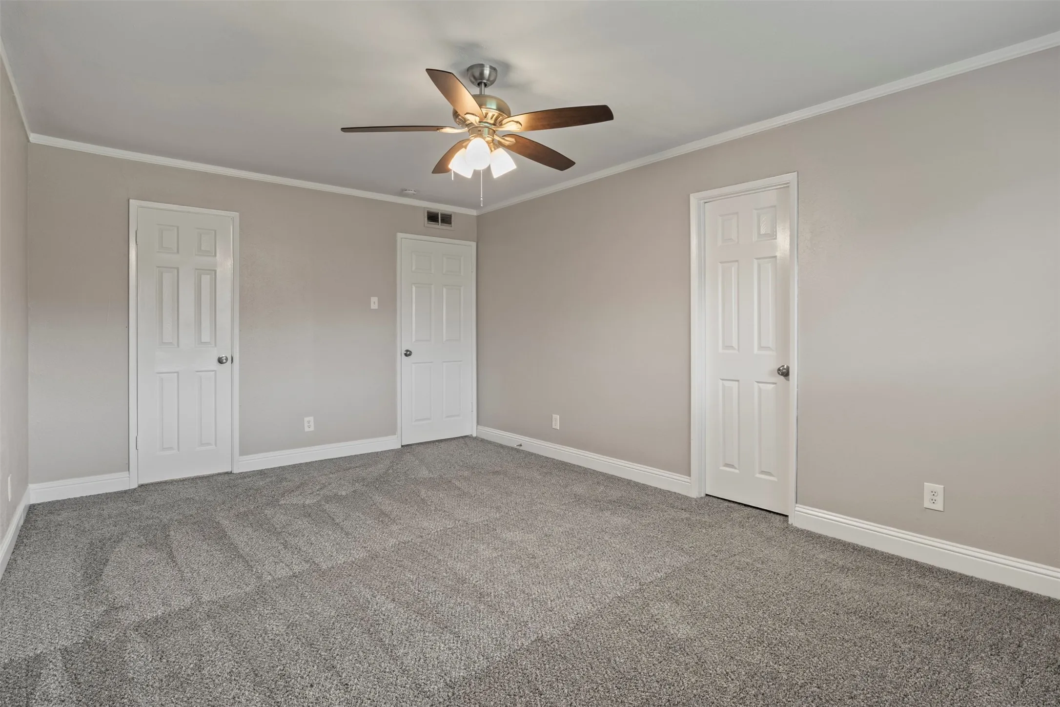 Single Family Residence For Rent in Denton County , 2223 Lockwood Drive, Carrollton, Texas 75007, 3 Bedroom, 2 Bathroom, 1 Garage spaces, 1,260 Sqft, built in 1972, mls#21308730, Real Estate Agent in Carrollton, Homes For Rent in Denton county, Homes For Rent in Carrollton, Realtor in Carrollton Texas, Real Estate Brokerage Independent Realty Texas, Luminita Cordes Realtor