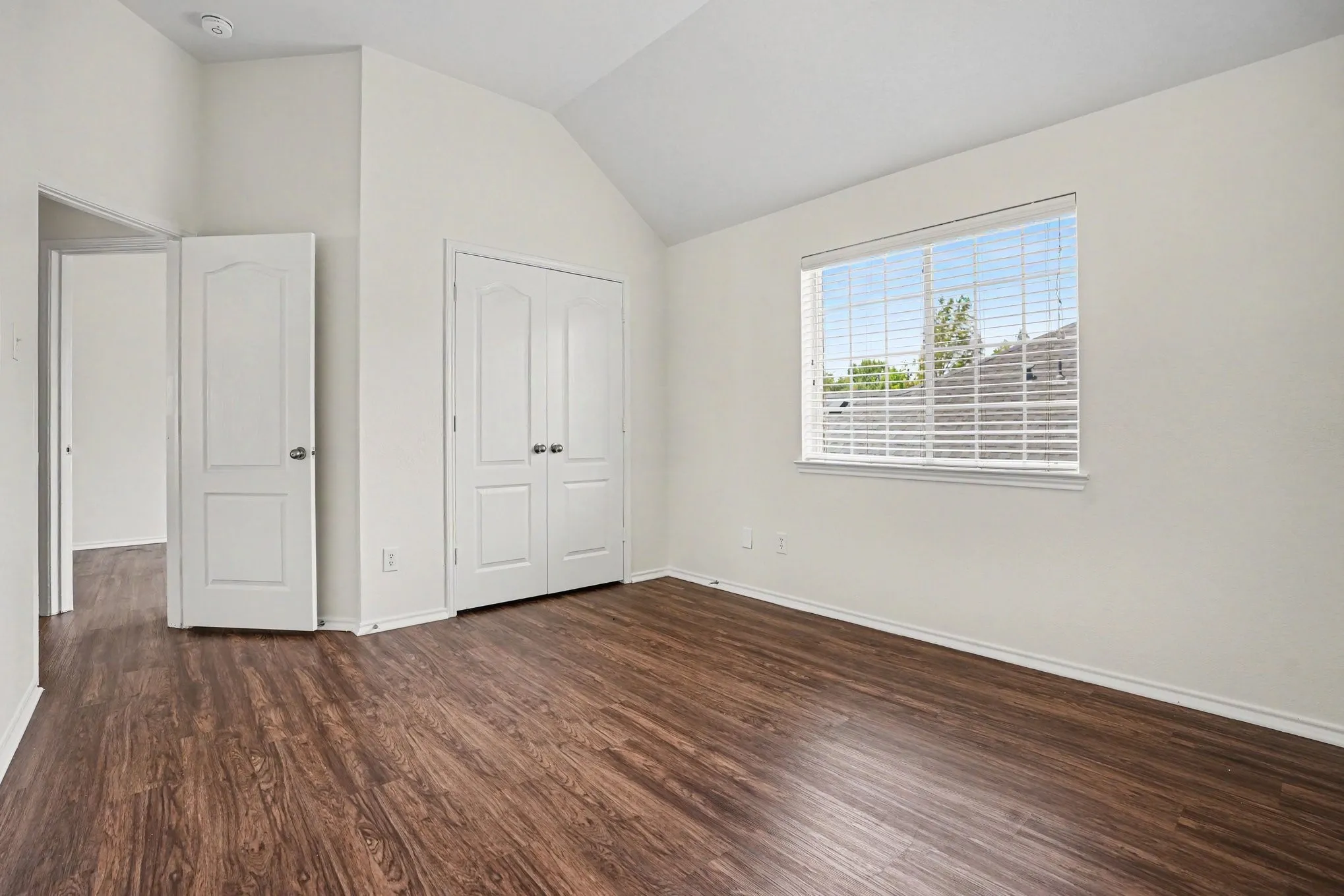 Single Family Residence For Sale in Tarrant County , 2836 Tranquilo, Grand Prairie, Texas 75054, 4 Bedroom, 3 Bathroom, 2 Garage spaces, 2,719 Sqft, built in 2006, mls#21309088, Real Estate Agent in Grand Prairie, Homes For Sale in Tarrant county, Homes For Sale in Grand Prairie, Realtor in Grand Prairie Texas, Real Estate Brokerage Independent Realty Texas, Luminita Cordes Realtor