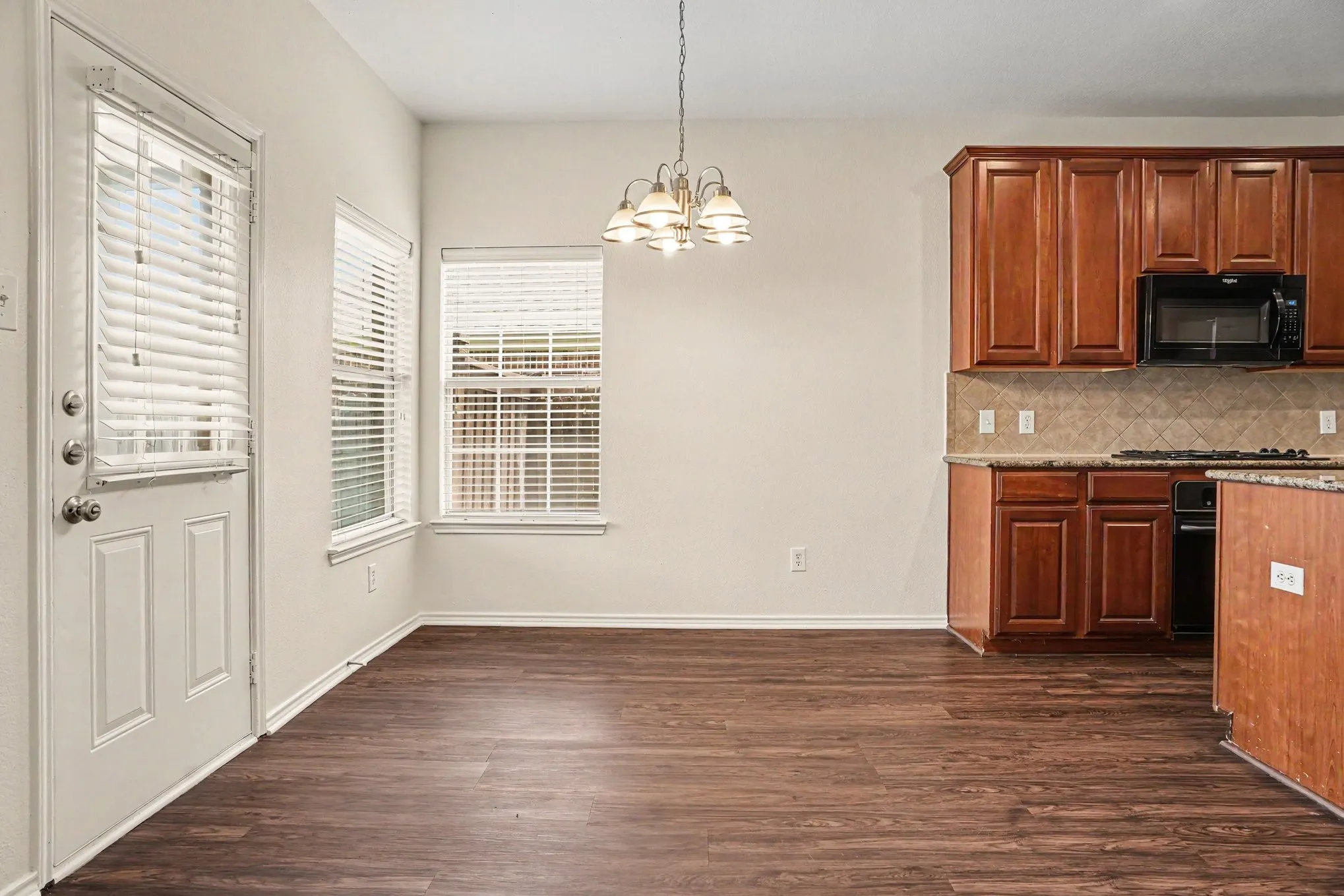 Single Family Residence For Sale in Tarrant County , 2836 Tranquilo, Grand Prairie, Texas 75054, 4 Bedroom, 3 Bathroom, 2 Garage spaces, 2,719 Sqft, built in 2006, mls#21309088, Real Estate Agent in Grand Prairie, Homes For Sale in Tarrant county, Homes For Sale in Grand Prairie, Realtor in Grand Prairie Texas, Real Estate Brokerage Independent Realty Texas, Luminita Cordes Realtor
