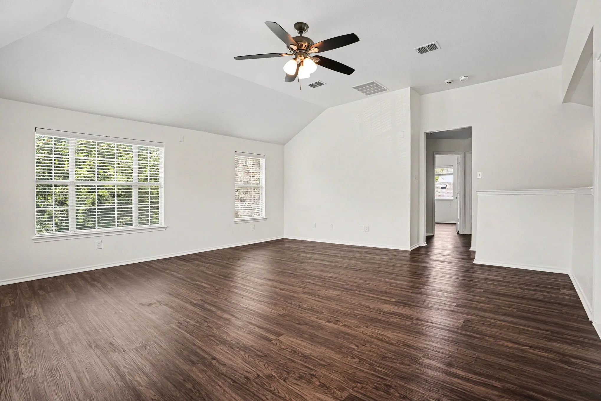 Single Family Residence For Sale in Tarrant County , 2836 Tranquilo, Grand Prairie, Texas 75054, 4 Bedroom, 3 Bathroom, 2 Garage spaces, 2,719 Sqft, built in 2006, mls#21309088, Real Estate Agent in Grand Prairie, Homes For Sale in Tarrant county, Homes For Sale in Grand Prairie, Realtor in Grand Prairie Texas, Real Estate Brokerage Independent Realty Texas, Luminita Cordes Realtor