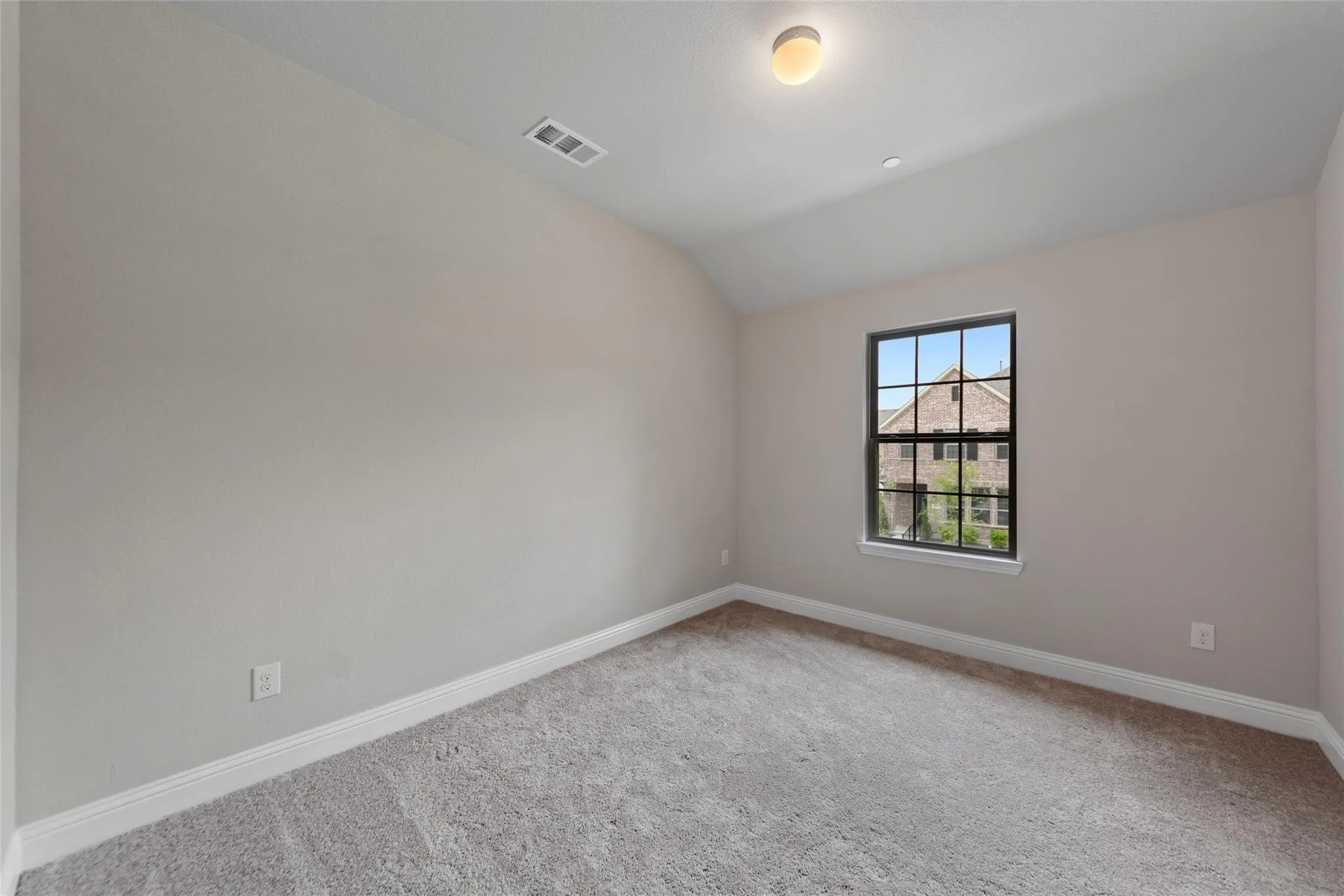 Townhouse For Rent in Collin County , 4724 Ladrillo Lane, Mc Kinney, Texas 75070, 3 Bedroom, 3 Bathroom, 2 Garage spaces, 1,721 Sqft, built in 2020, mls#21310281, Real Estate Agent in Mc Kinney, Homes For Rent in Collin county, Homes For Rent in Mc Kinney, Realtor in Mc Kinney Texas, Real Estate Brokerage Independent Realty Texas, Luminita Cordes Realtor